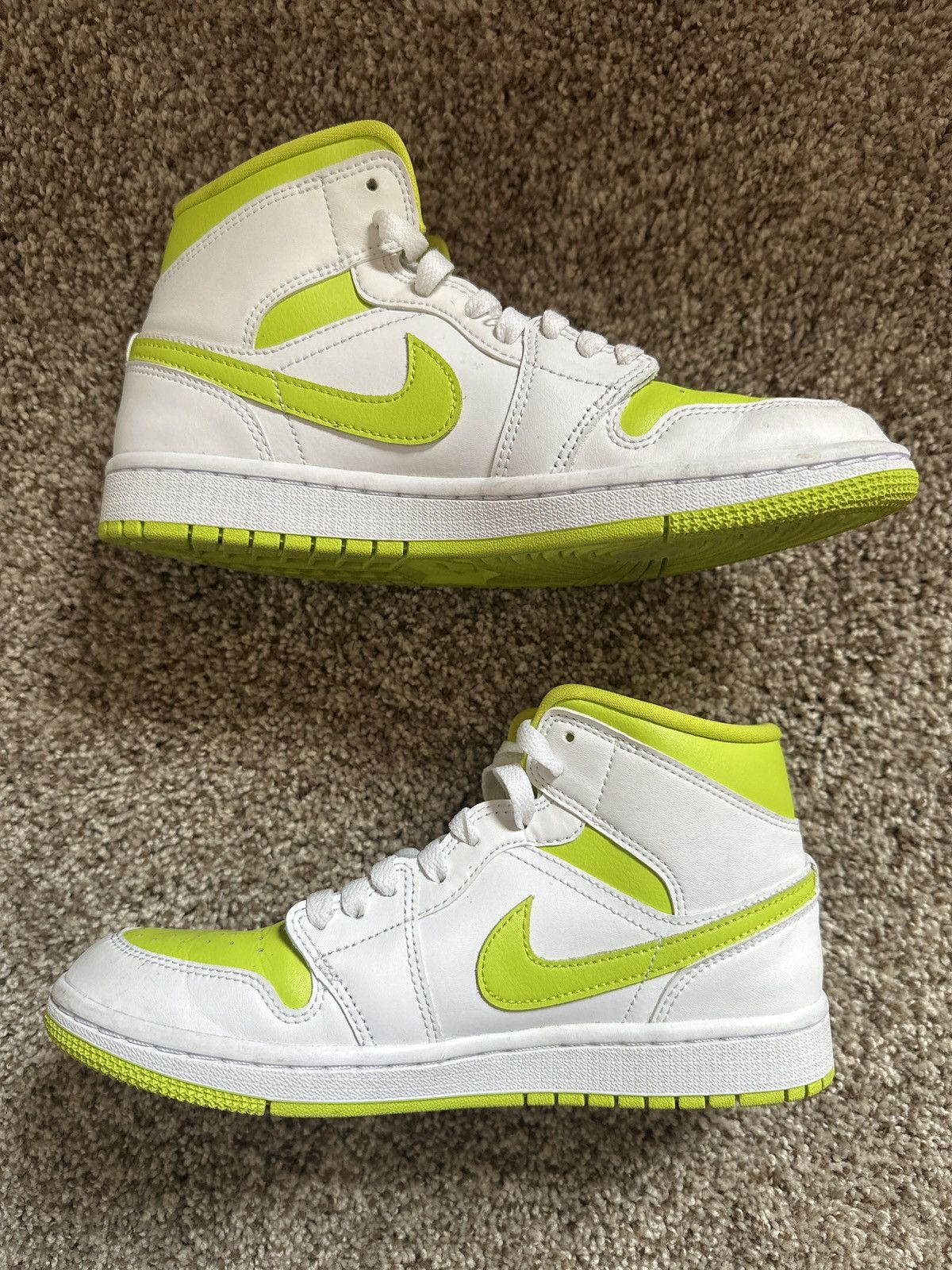Nike Air Jordan 1 Mid “White Lime”, Size 7W-5.5M Size US 7 / IT 37 - 2 Thumbnail