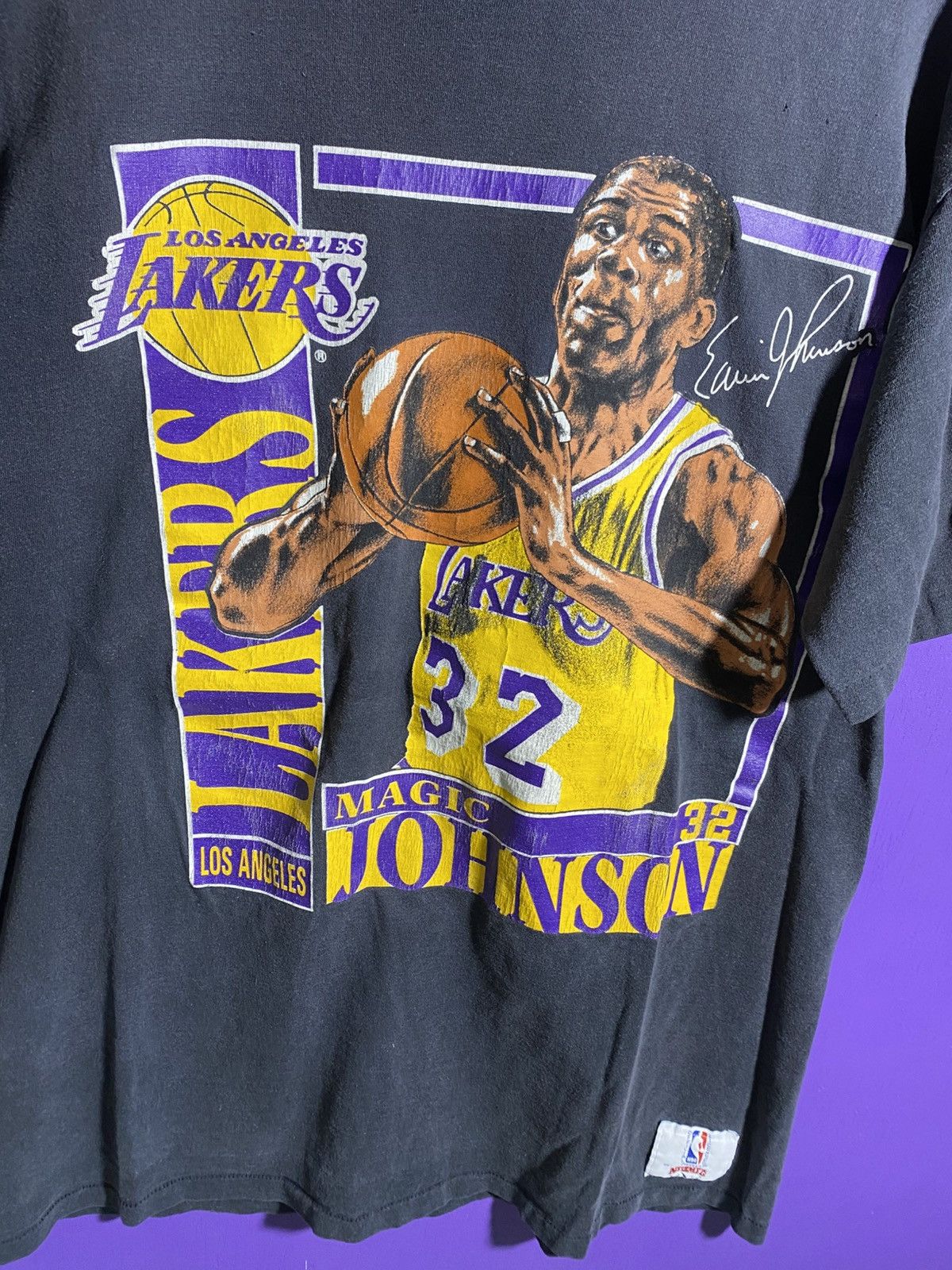 NBA × Nutmeg × Vintage Vintage 90s Nutmeg Lakers magic Johnson t-shirt Size US XL / EU 56 / 4 - 3 Thumbnail