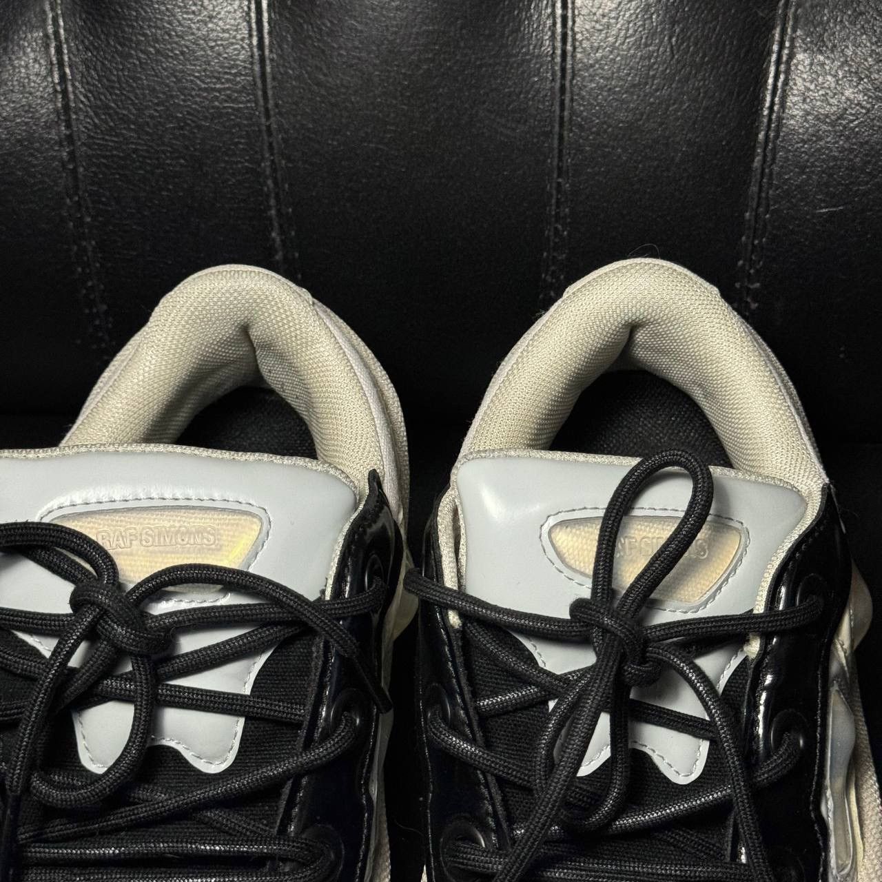 Adidas × Raf Simons 10us Adidas Raf Simons Ozweego Cream white Size US 10 / EU 43 - 8 Thumbnail