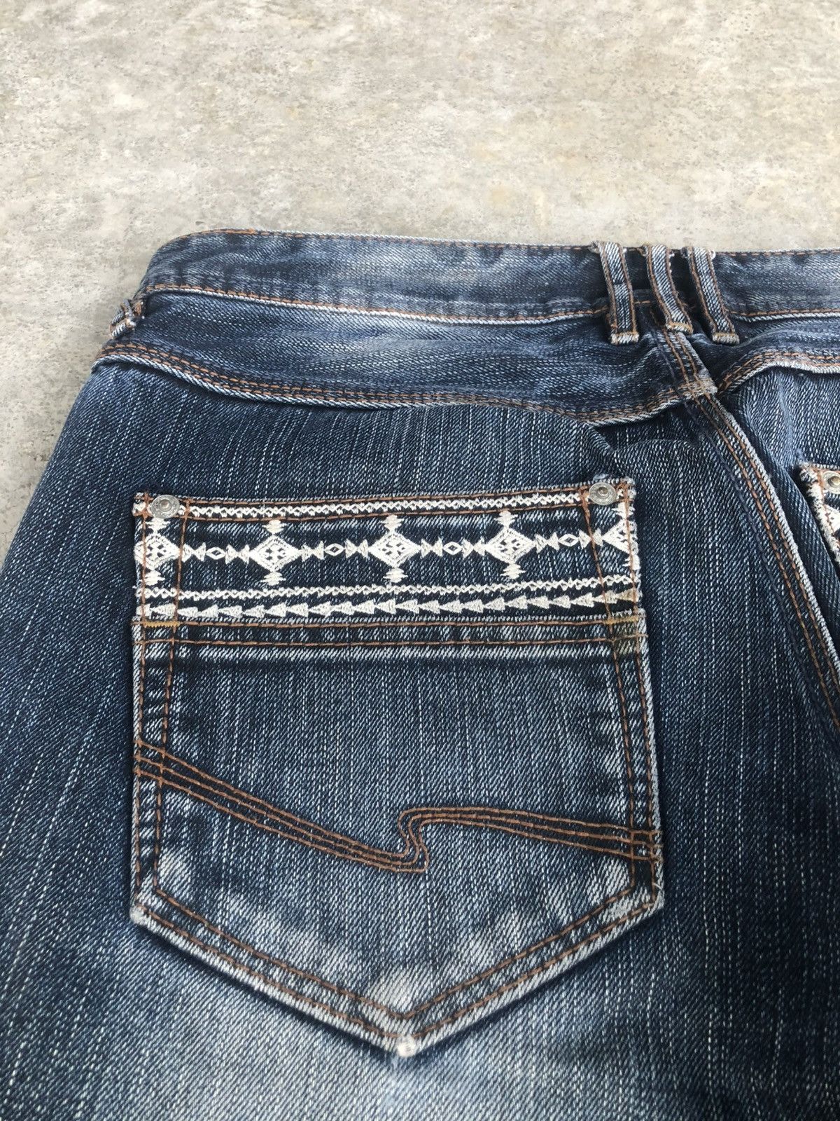 If Six Was Nine Hideway Nicole Flared Jeans Navajo Style Size US 32 / EU 48 - 17 Thumbnail