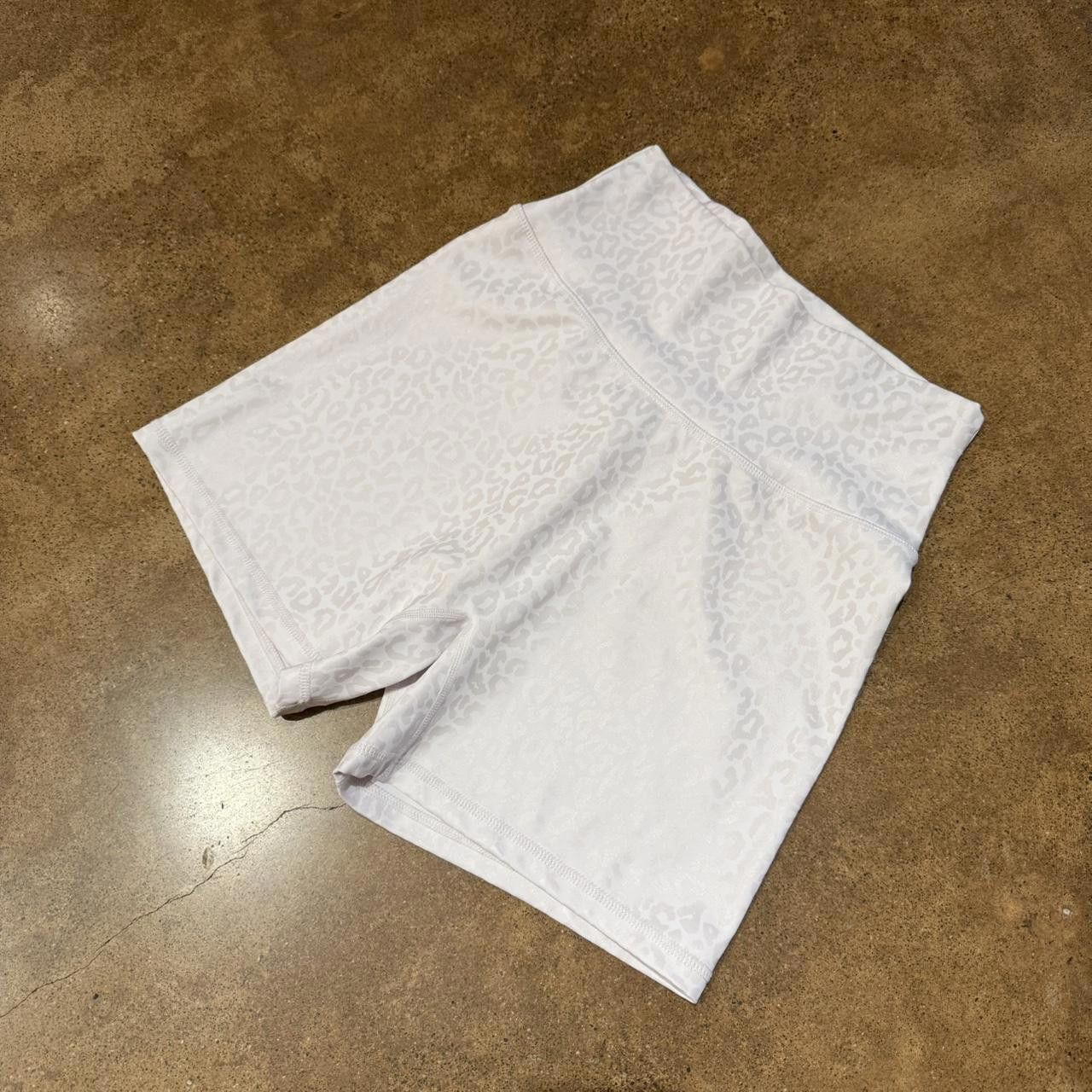 Designer Buffbunny Collection Women's White Shorts Size 32" / US 10 / IT 46 - 2 Thumbnail