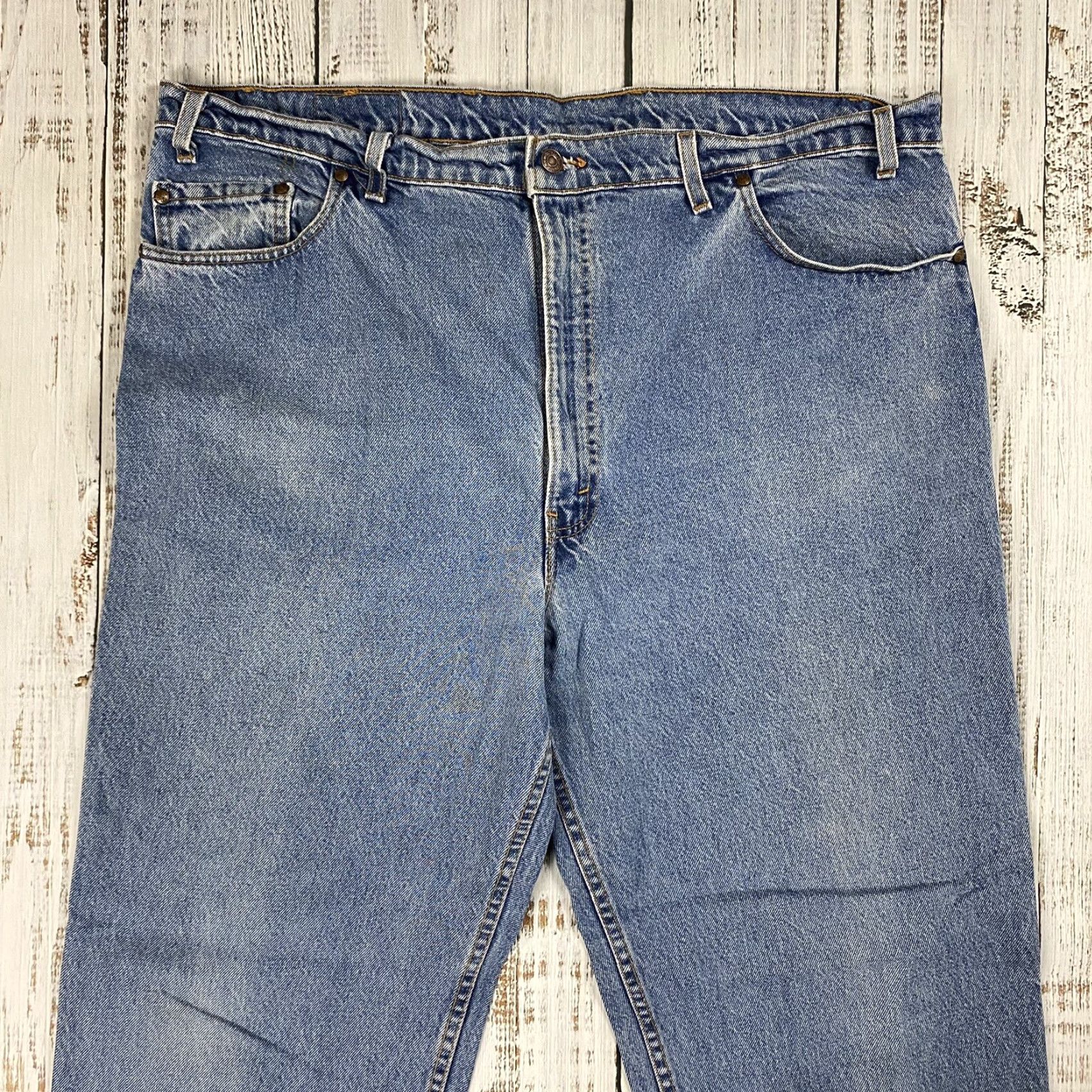 Levi's VINTAGE Levi's 540 Jeans 44x34 Relaxed Fit Blue Signature Made in USA 1990s Mens Size US 44 / EU 60 - 2 Thumbnail