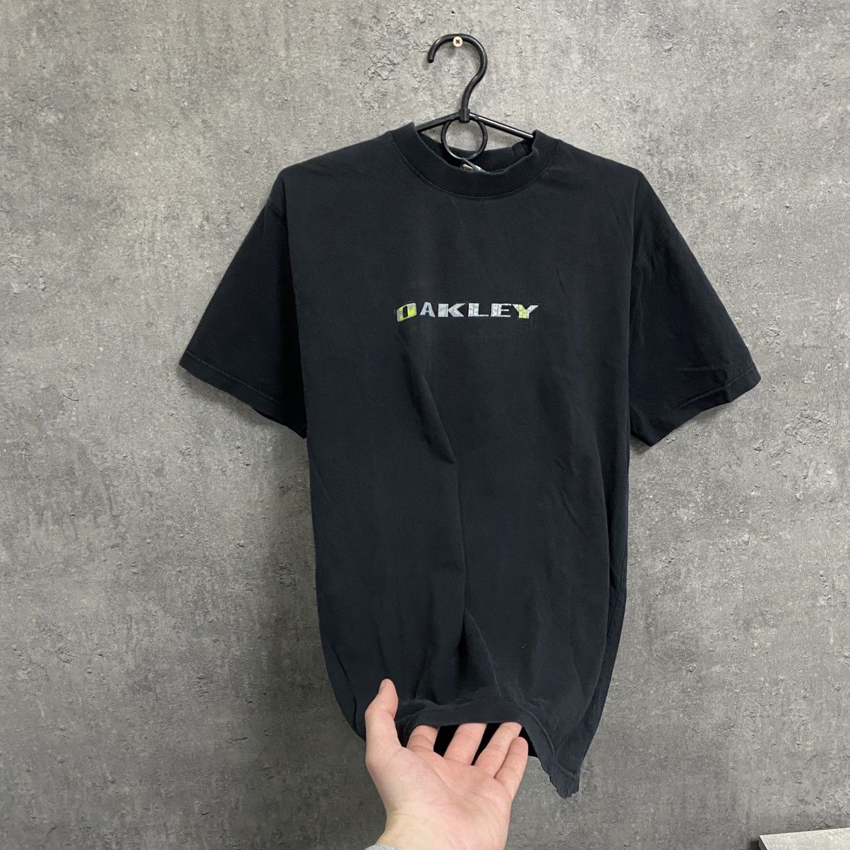 Oakley Vintage Oakley T-Shirt Software Big Logo Japanese Outdoor Size US M / EU 48-50 / 2 - 3 Thumbnail