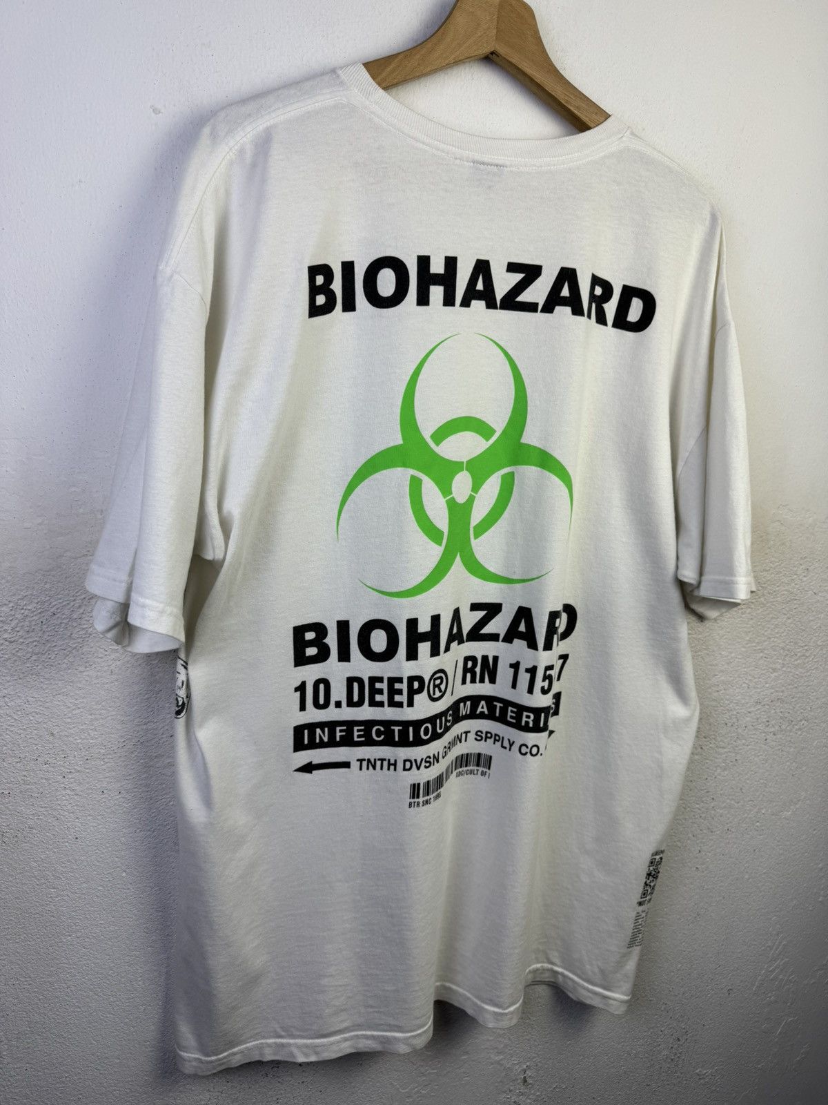 Designer Biohazard Tee Size US XL / EU 56 / 4 - 6 Thumbnail