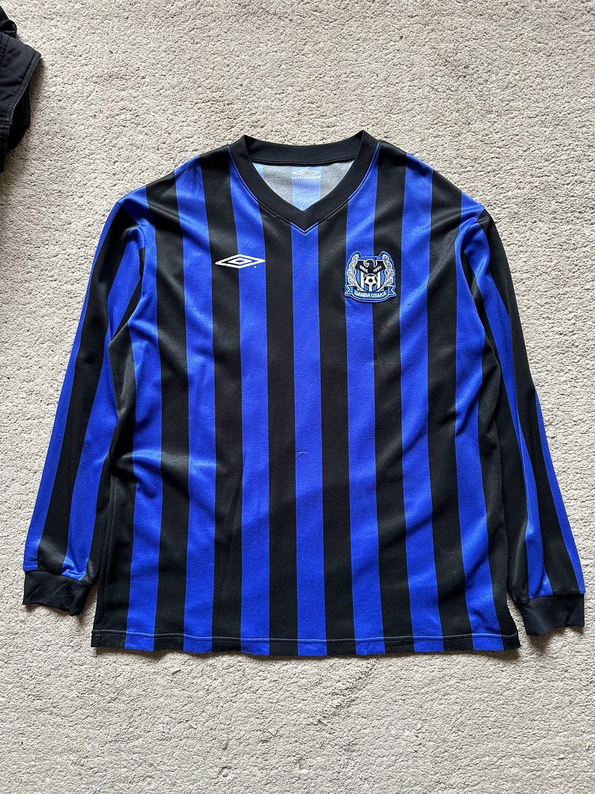 Umbro 2006-2007 Japan League Gamba Osaka Umbro Jersey Size US M / EU 48-50 / 2 - 1 Thumbnail