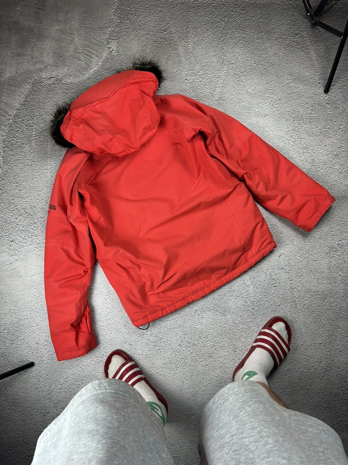 Nike ACG Vintage Nike ACG Jacket Gore-Tex Rain Coat Fur Fuzzy Outdoor Size US M / EU 48-50 / 2 - 2 Thumbnail