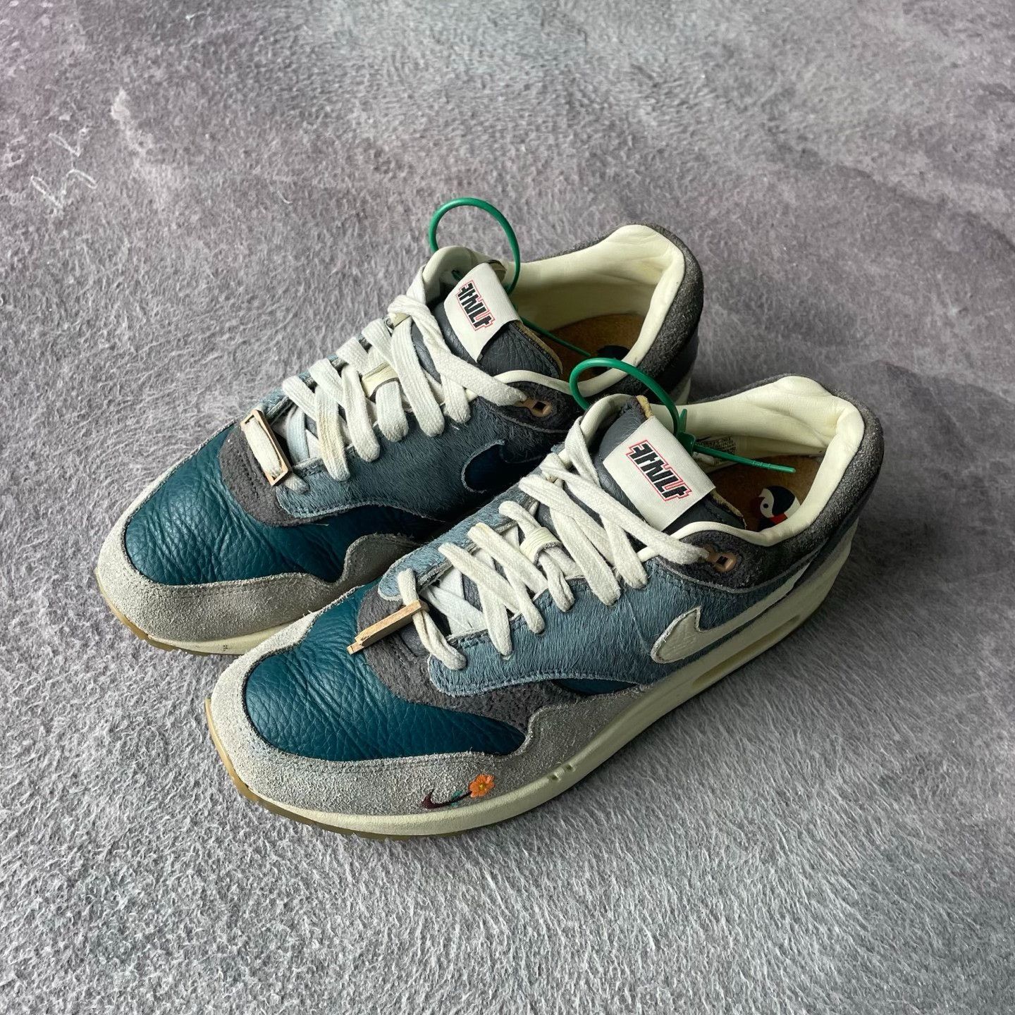 Nike Nike MAX1 Gray Lowtop Sneakers 44 Men Size US 10.5 / EU 43-44 - 1 Thumbnail