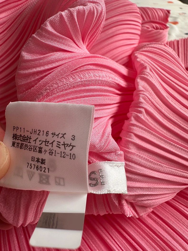 Issey Miyake Issey Miyake size:3 Pink sleeveless pleated dress Size XS / US 0-2 / IT 36-38 - 5 Thumbnail