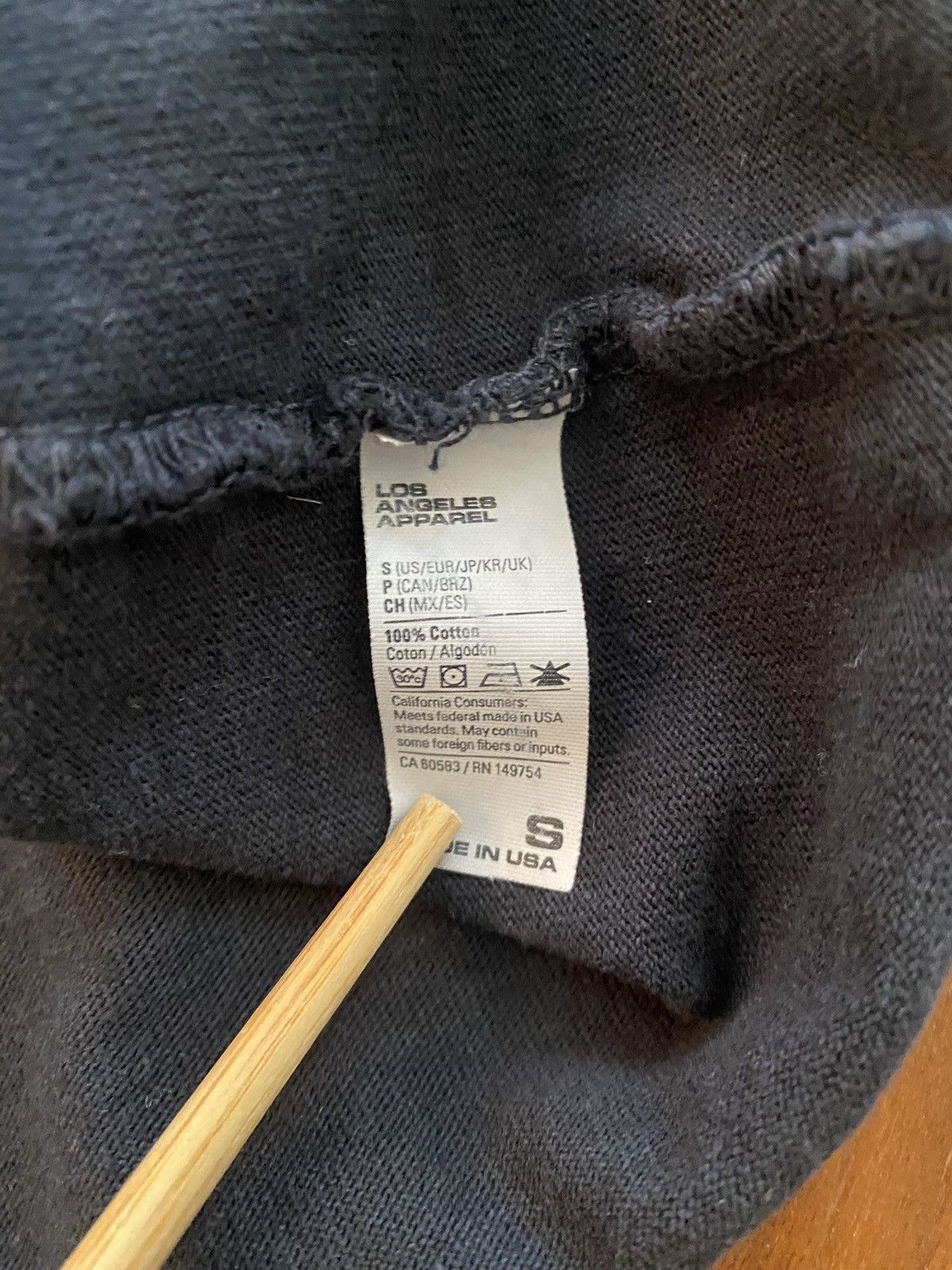 Kanye West YZY Vultures Black T-Shirt Size US S / EU 44-46 / 1 - 4 Thumbnail