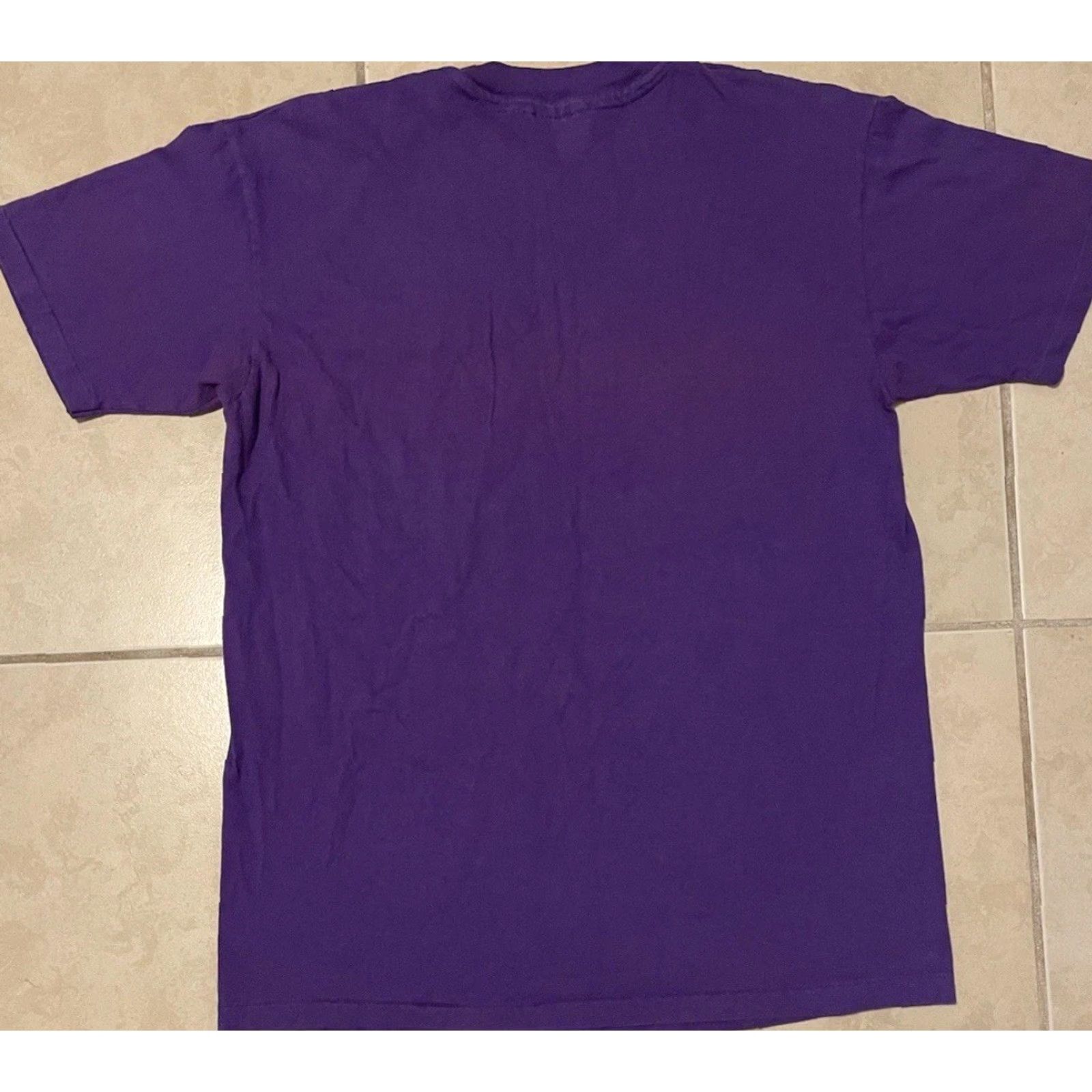 Vintage VINTAGE 90s University of Washington Faded Shirt M Purple Mens T-Shirt College Grunge Track PE Huskies Virginia? Size US M / EU 48-50 / 2 - 7 Thumbnail