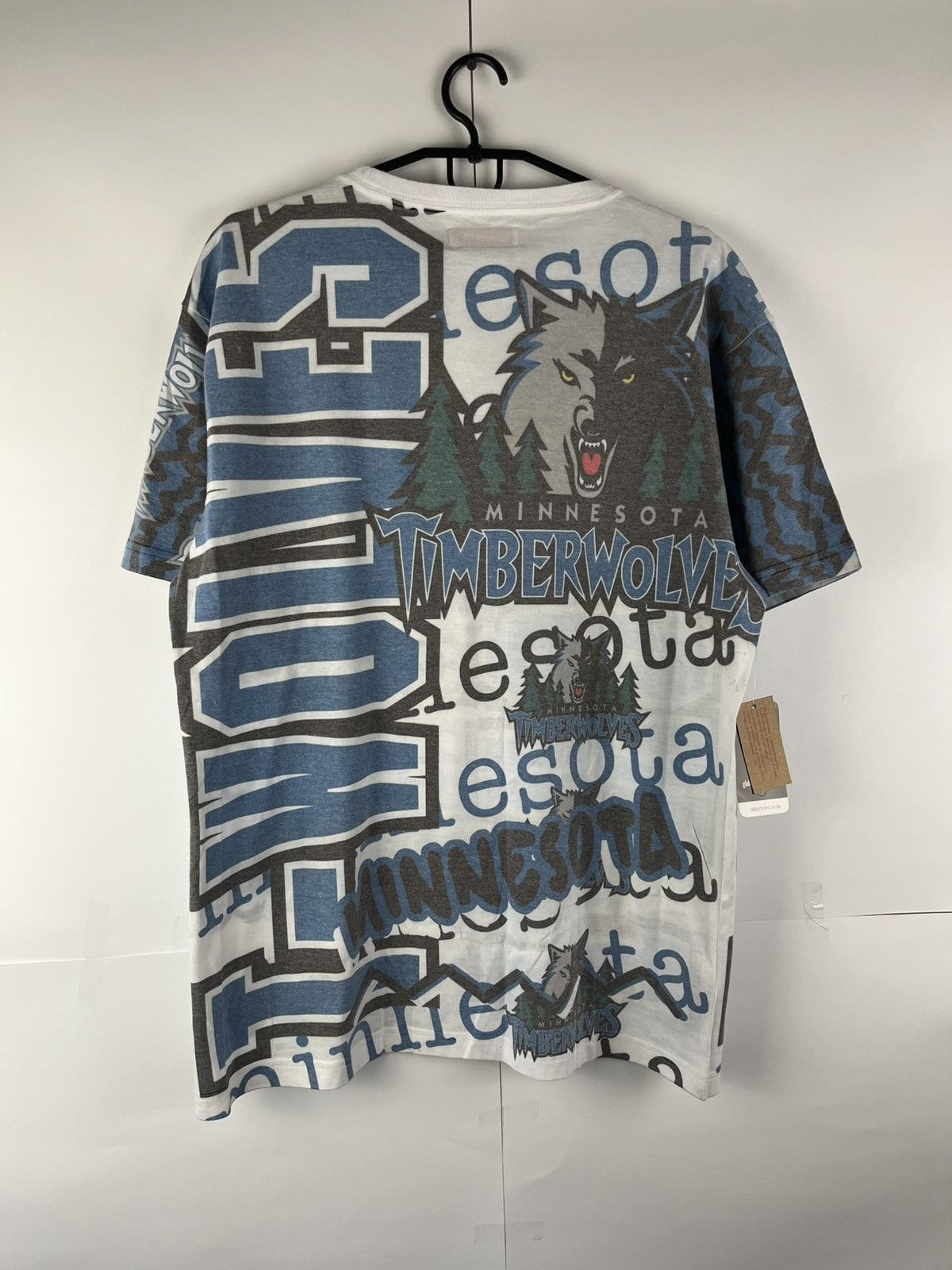 NBA Minnesota Timberwolves New! Full Print Mitchell & Ness Tee Size US M / EU 48-50 / 2 - 7 Thumbnail
