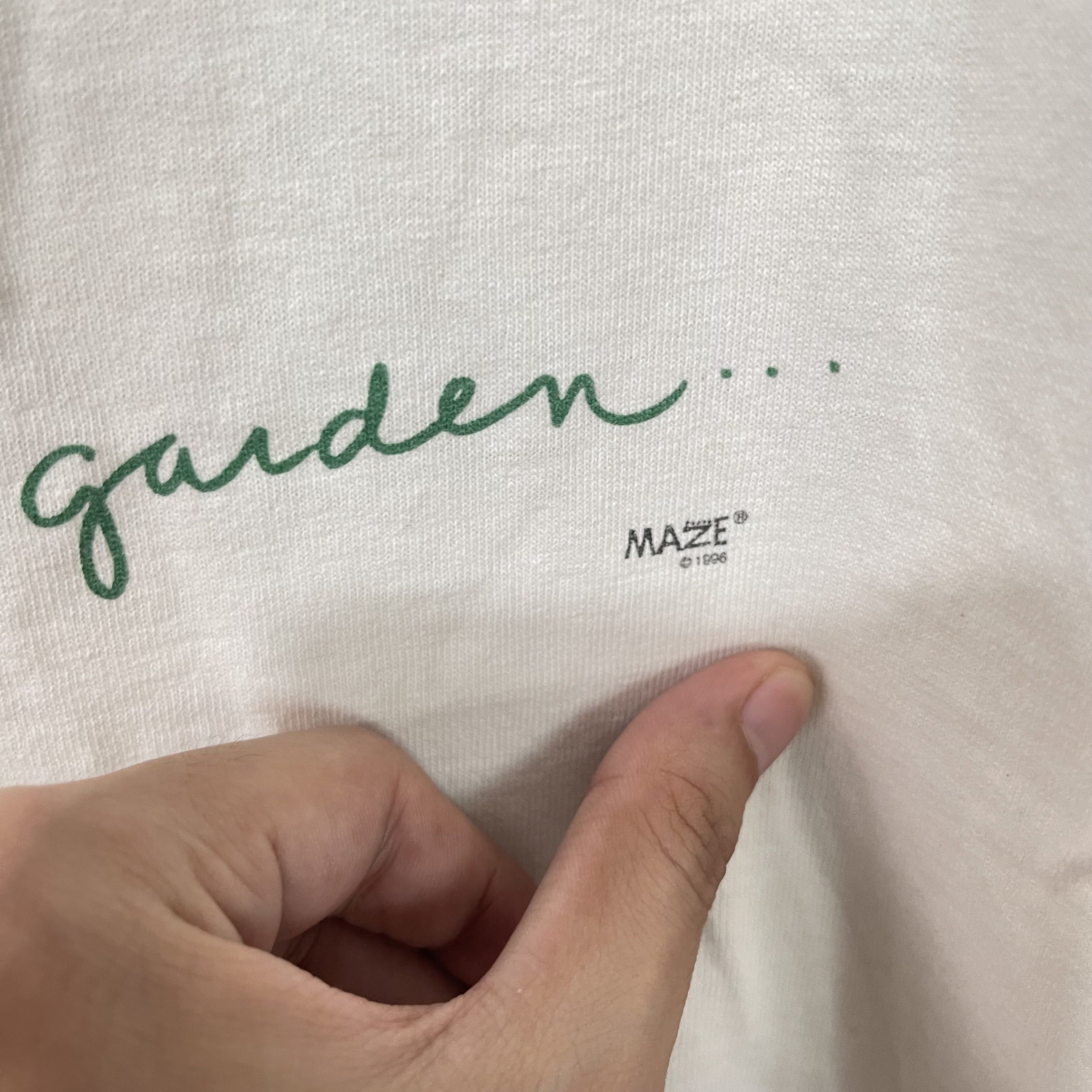 Vintage Vintage 90s Music From the Garden Maze T-Shirt Size US L / EU 52-54 / 3 - 3 Thumbnail