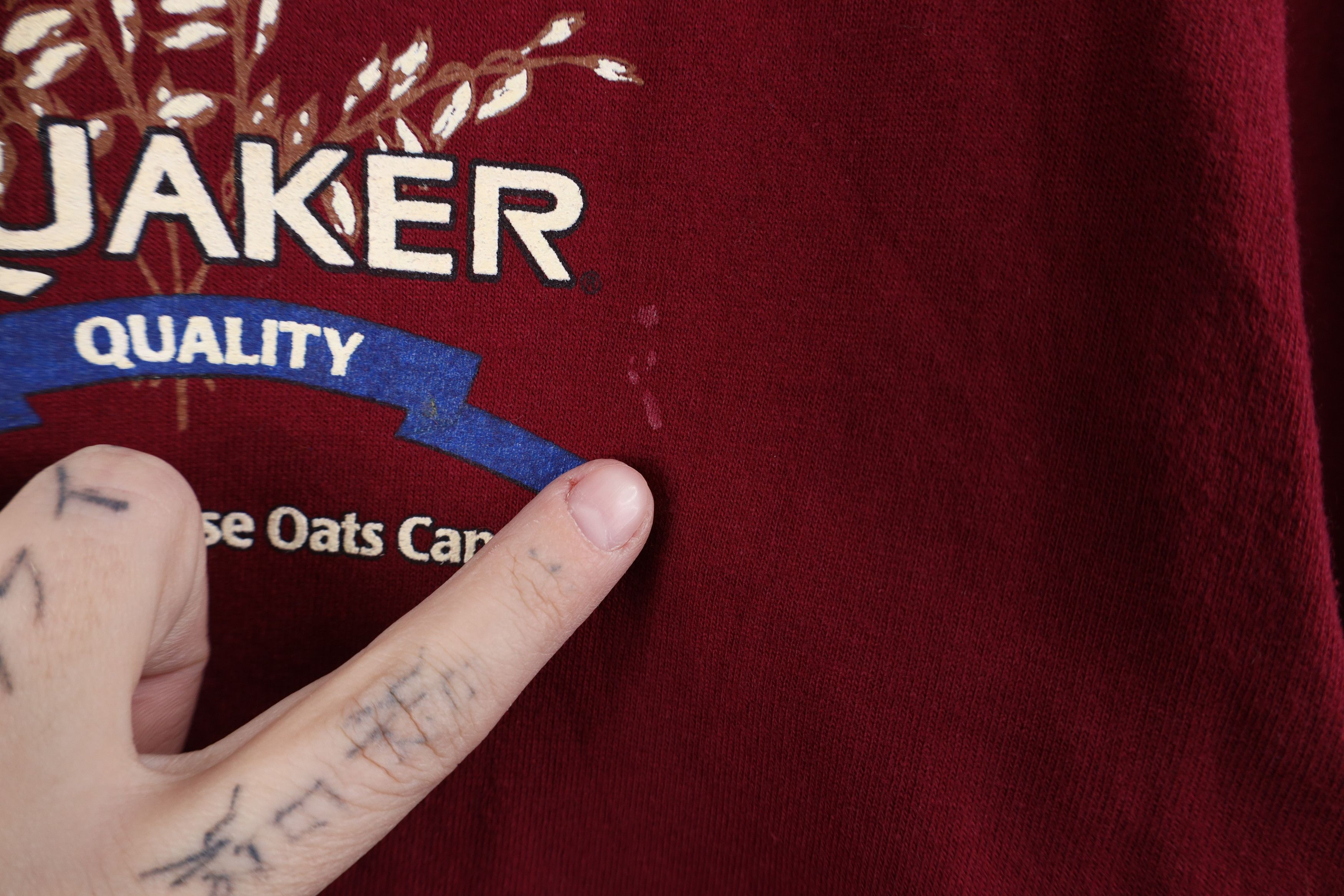 Vintage Vintage 90s Quaker Oatmeal Oats T-Shirt Burgundy Cotton USA Size US L / EU 52-54 / 3 - 5 Thumbnail