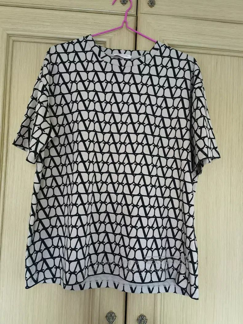 Valentino Valentino V-logo cotton T-shirt Size M / US 6-8 / IT 42-44 - 3 Thumbnail