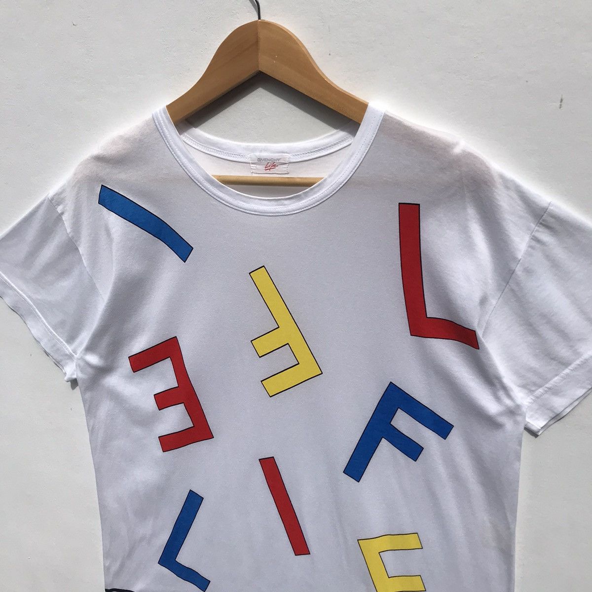 Vintage Vintage Givenchy Life Shirt Givenchy Luxury Spellout Size M / US 6-8 / IT 42-44 - 4 Thumbnail