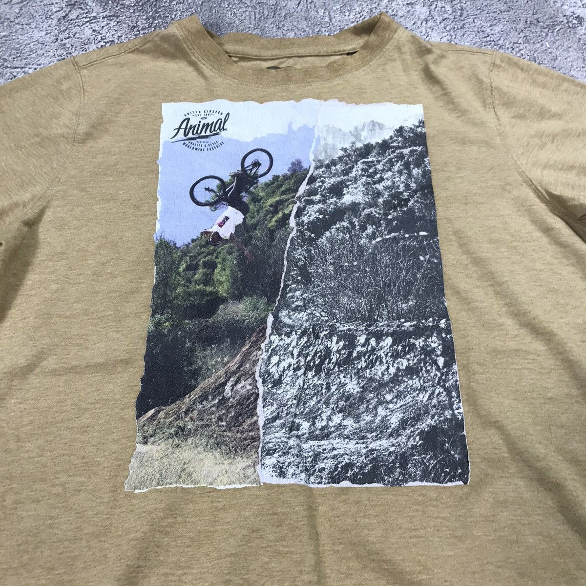 Vintage Vintage 90s Sun Faded Graphic Tee BMX Skate Streetwear S Size US S / EU 44-46 / 1 - 2 Thumbnail