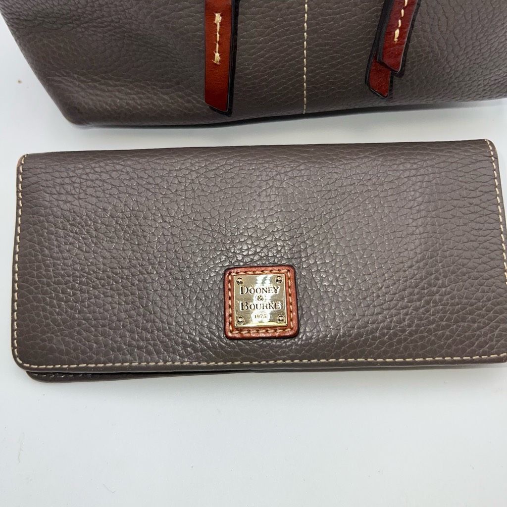 Dooney & Bourke Dooney & Bourke Pebble Grain Zipper Pocket Sac with matching Wallet Size ONE SIZE - 4 Thumbnail
