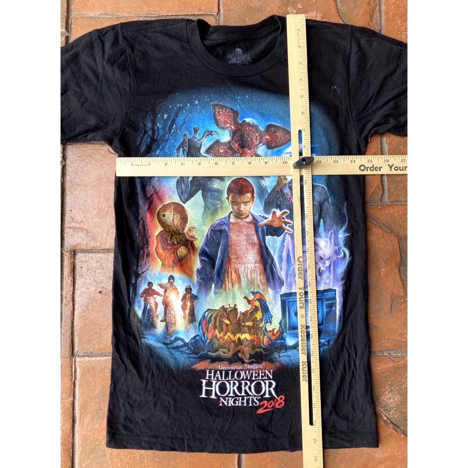 Vintage VINTAGE Universal Studios Horror Nights Stranger Things T Shirt XS Size US XS / EU 42 / 0 - 4 Thumbnail