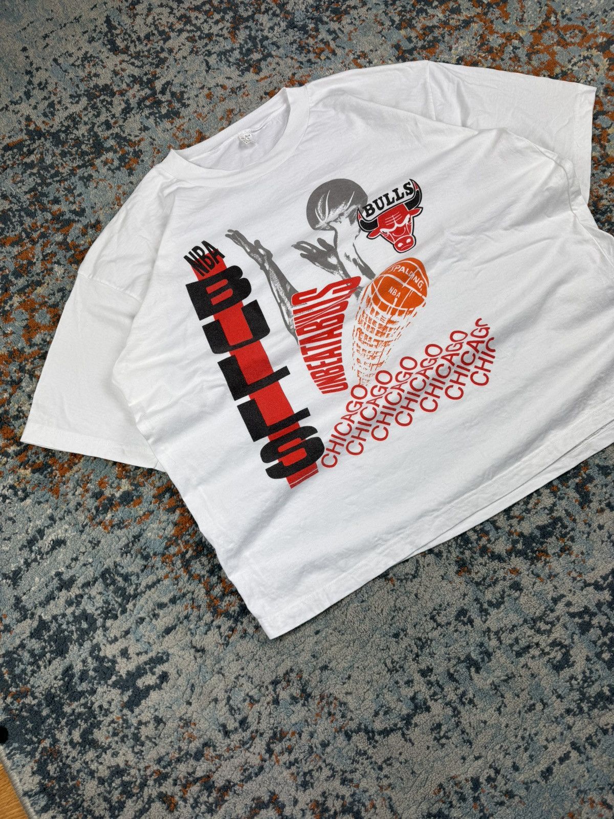 NBA × Vintage Vintage 90s NBA Chicago Bulls unbeatabulls graphic tee boxy Size US XL / EU 56 / 4 - 2 Thumbnail