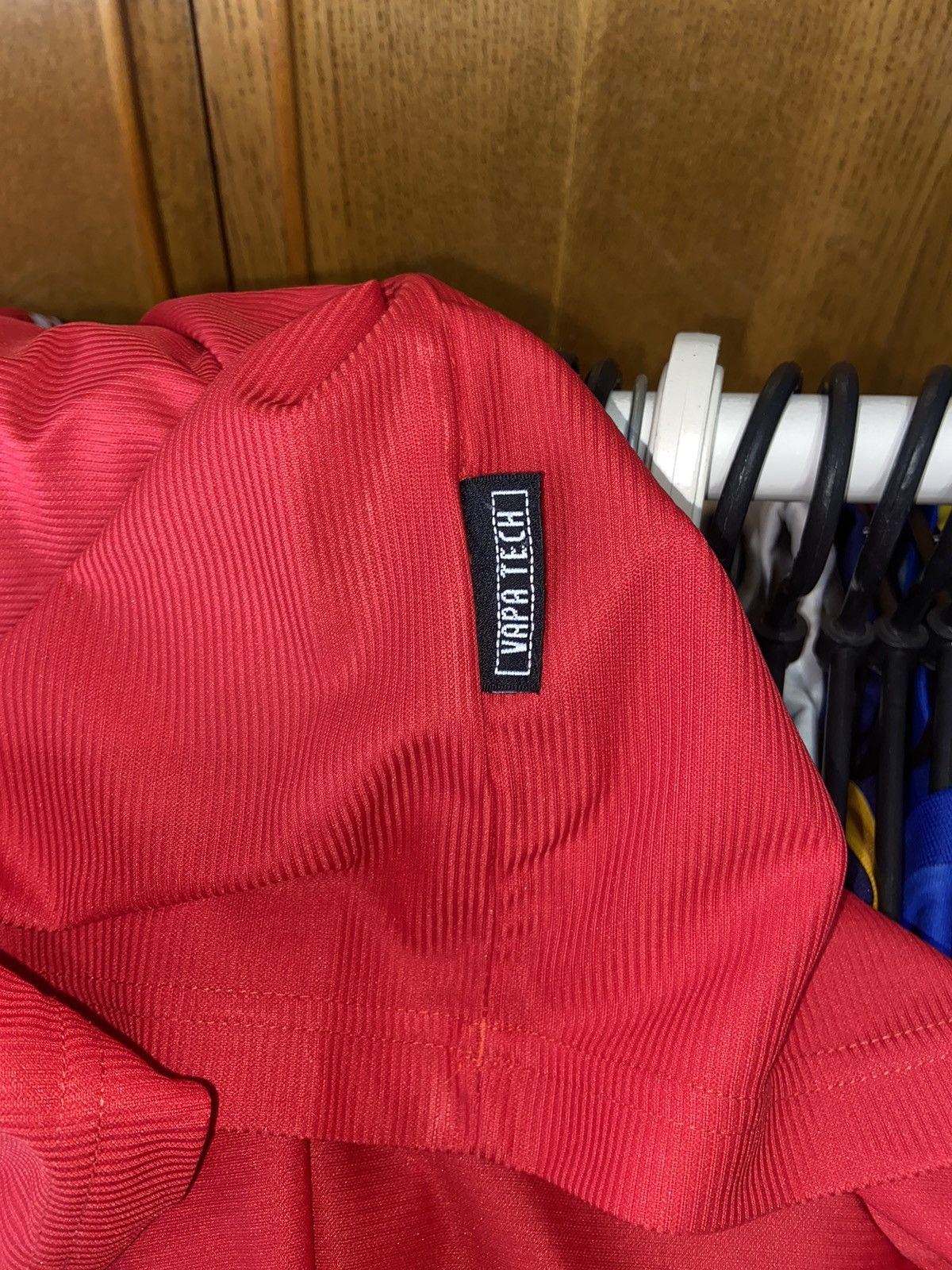Vintage RARE 🧨UMBRO MANCHESTER UNITED 98/00 SOCCER FOOTBALL JERSEY Size US M / EU 48-50 / 2 - 7 Thumbnail