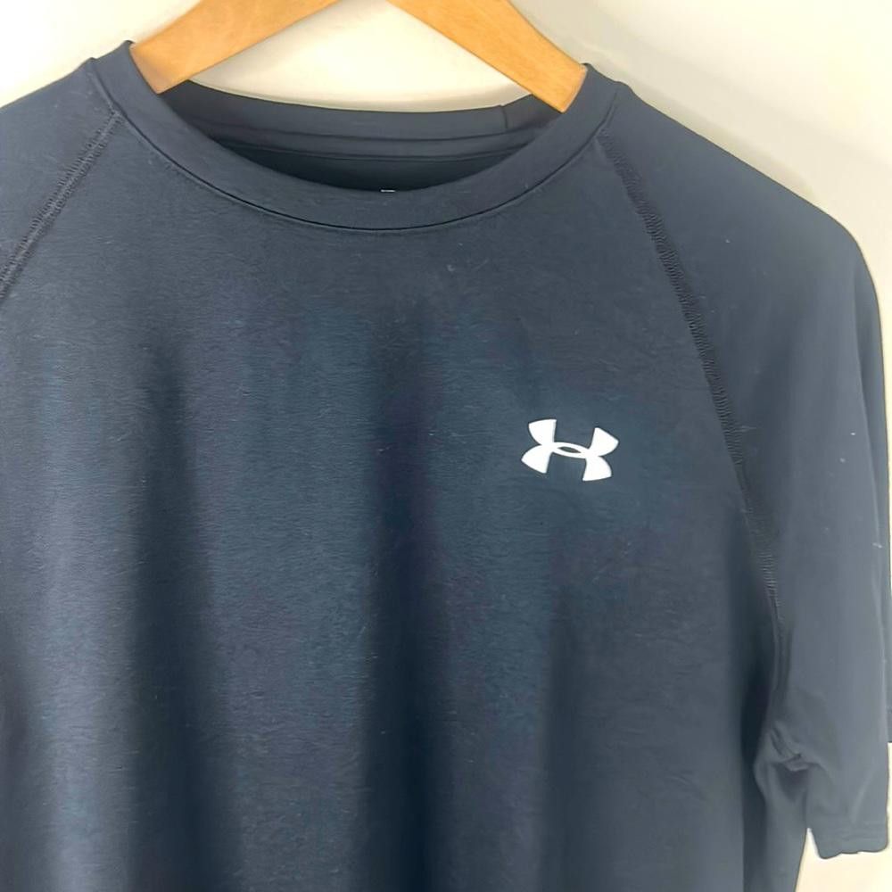 Under Armour UnderArmour -SS RN T-Med Loose fit -Heatgear -100% poly blk Size US M / EU 48-50 / 2 - 1 Thumbnail