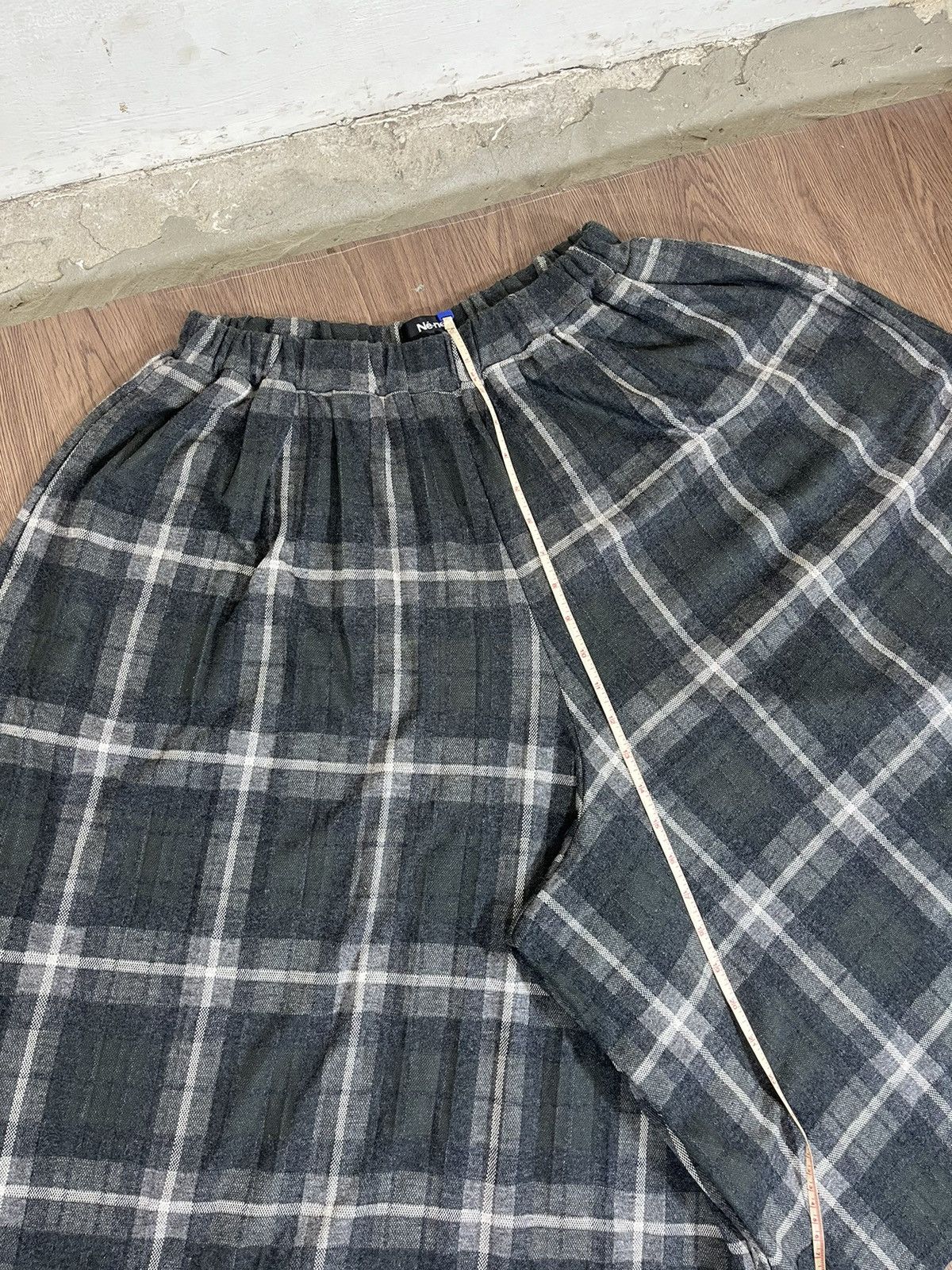 Ne-Net Ne-net Plaid Wide Hakama Shorts Size US 29 - 6 Thumbnail
