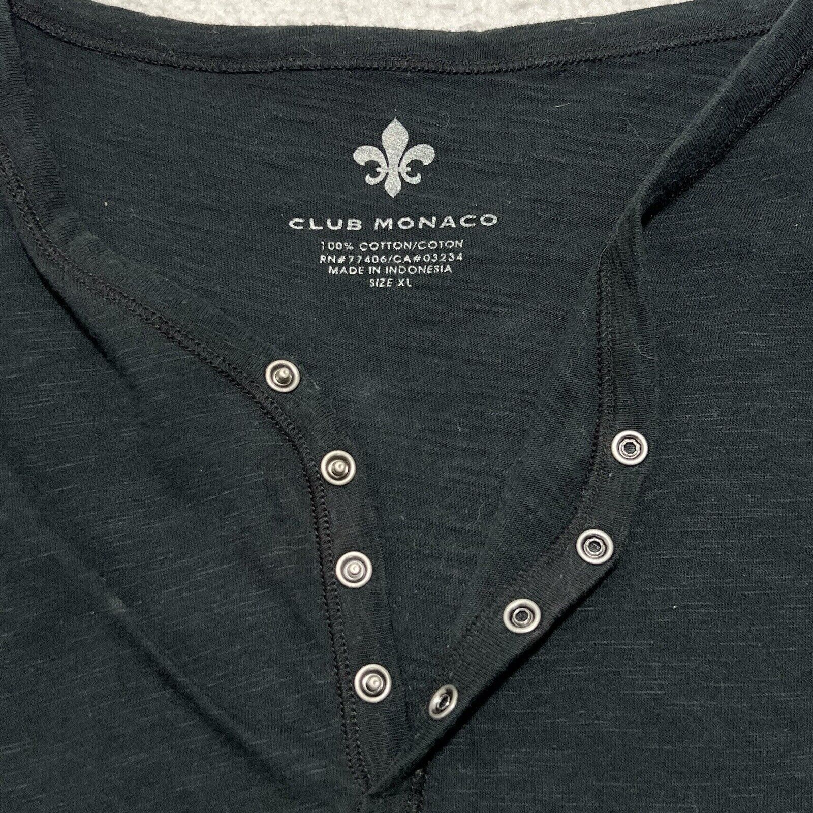 Club Monaco Club Monaco Henley Neck Snap Button Black Pullover T Shirt Size US XL / EU 56 / 4 - 3 Thumbnail