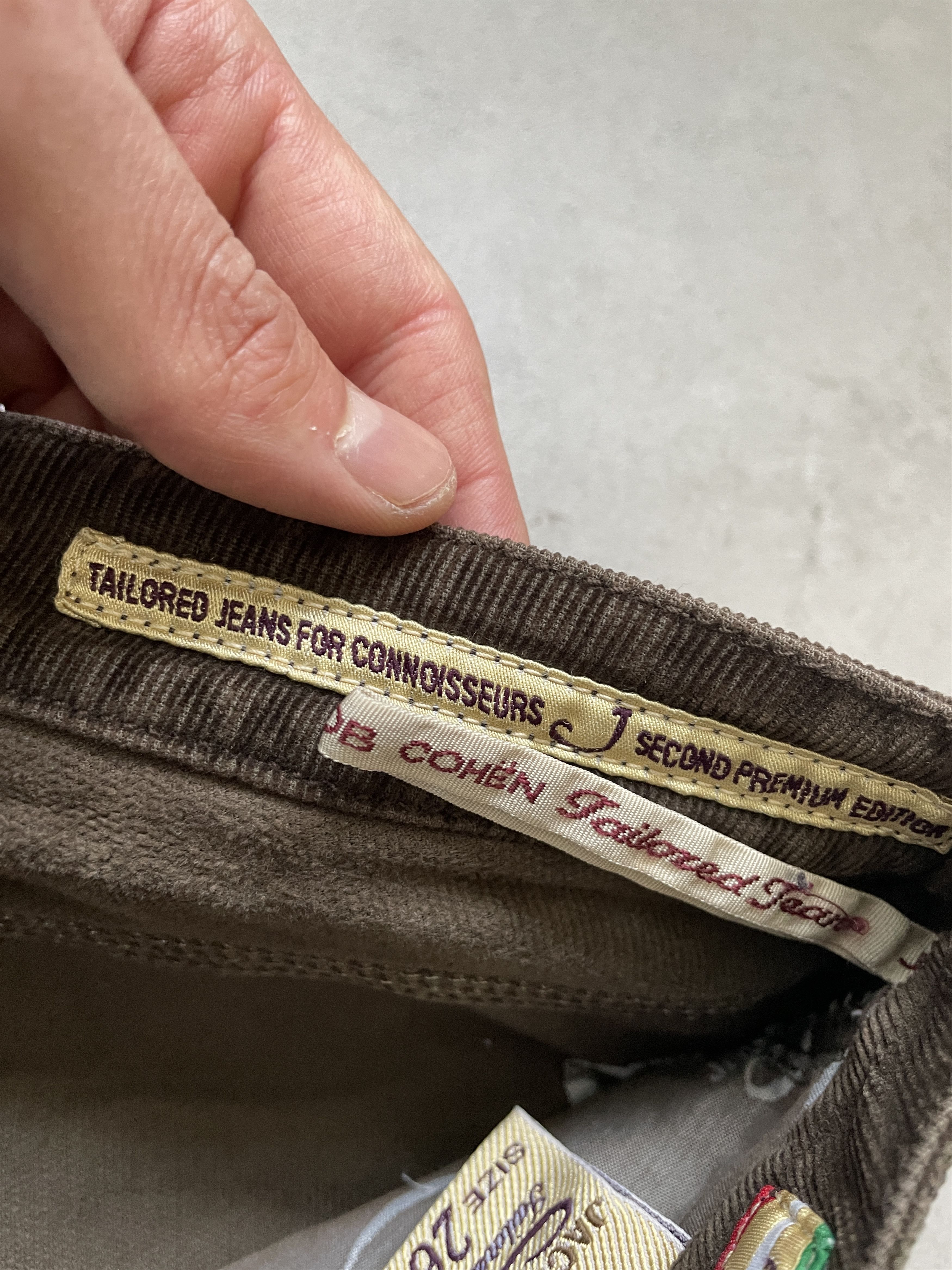 Jacob Cohen JACOB COHEN BROWN COURDUROI SLIM FIT JEANS Size US 29 - 7 Thumbnail