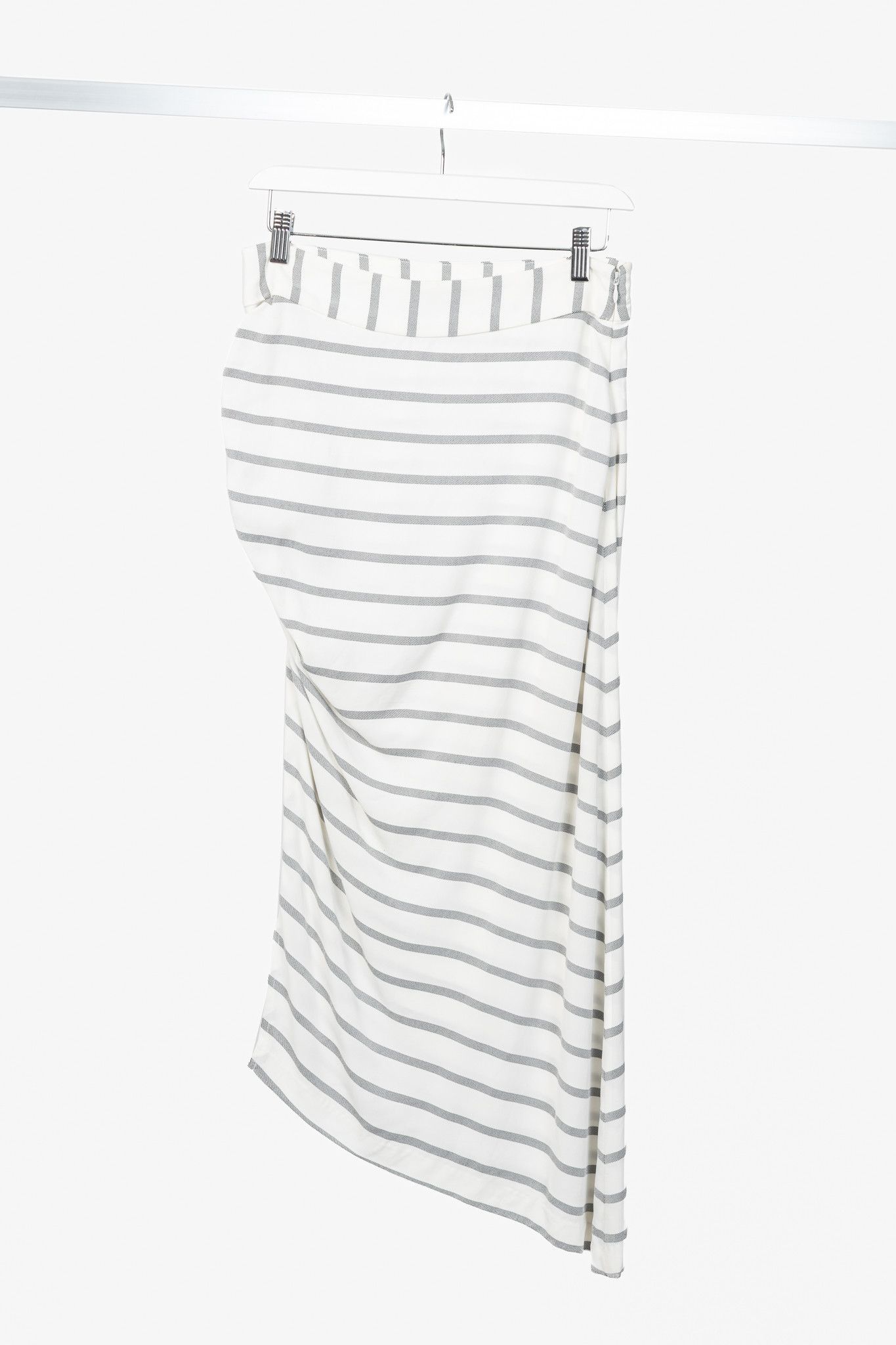 SMYTHE Smythe White & Black Diagonal Stripe Asymmetrical Midi Skirt Size 26" / US 2 / IT 38 - 2 Thumbnail