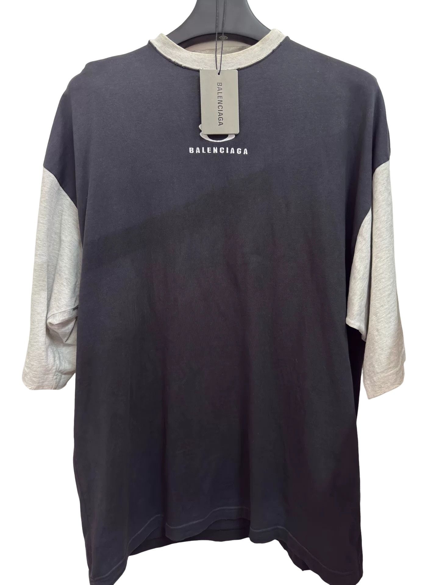 Balenciaga Balenciaga Two-Tone Unity Logo T-Shirt Size 1 Size US S / EU 44-46 / 1 - 1 Thumbnail