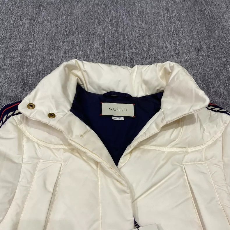 Gucci Gucci Size 36 White striped string logo down jacket size36 Size US XXS / EU 40 - 3 Thumbnail