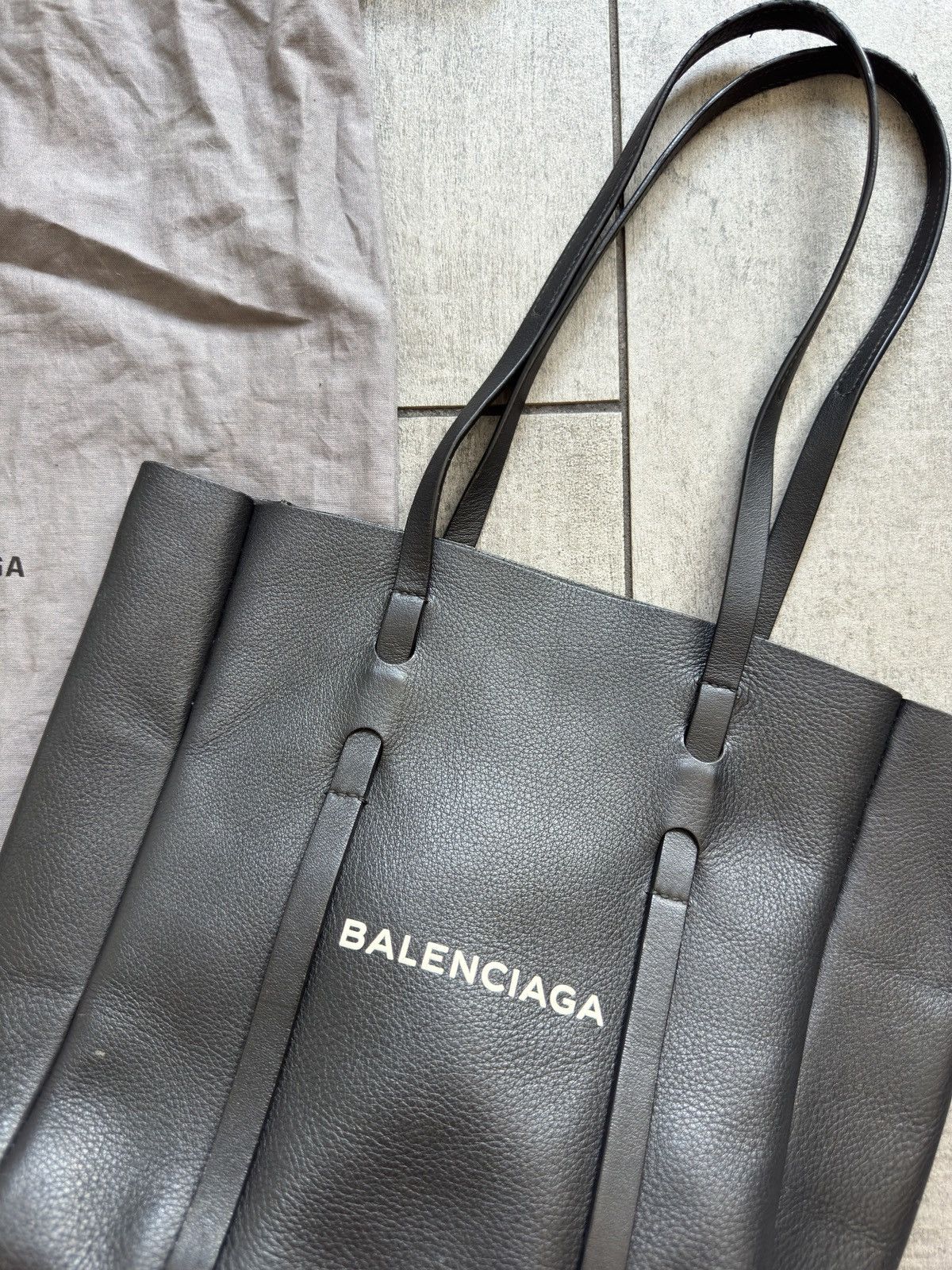 Balenciaga Balenciaga Everyday Tote Bag Size ONE SIZE - 2 Thumbnail