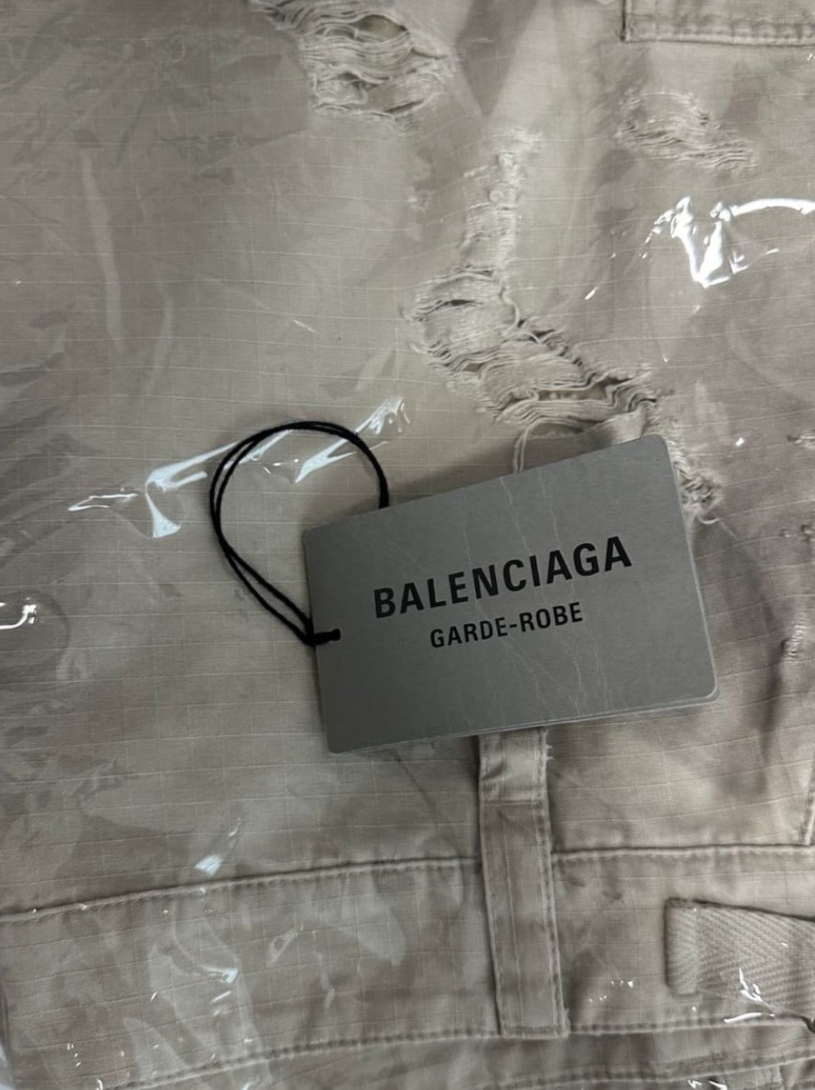 Balenciaga Balenciaga GARDE ROBE Ripstop Cargo Pants Size US 31 - 8 Thumbnail