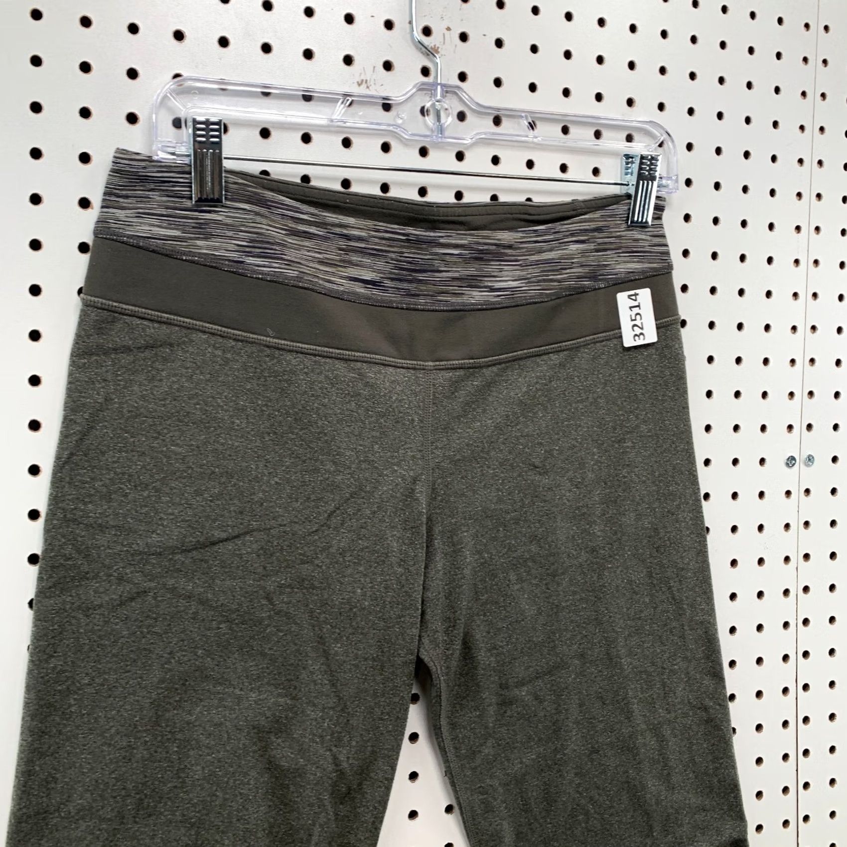 Lululemon Lululemon Flow Capri Leggings Womens Size 8 Dance Yoga Work Out 30x18.5 Gray Capri Women 8 Flow Size 30" / US 8 / IT 44 - 6 Thumbnail
