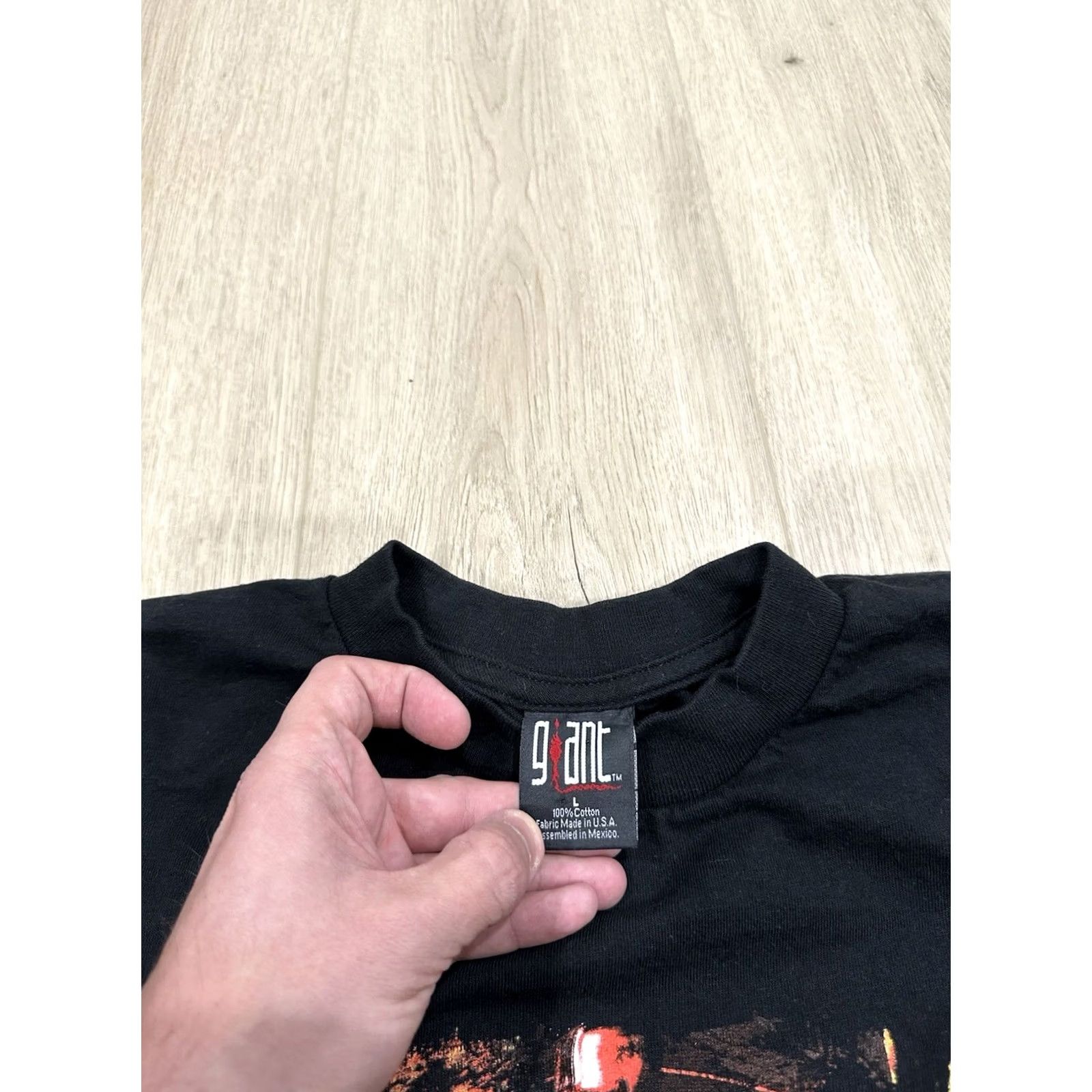 Vintage VINTAGE Giant Shirt Mens L Black 90s Grunge Flames Band Concert Skate Pro Sports Graphic T-Shirt Short Sleeve Crew Neck Size US L / EU 52-54 / 3 - 7 Thumbnail