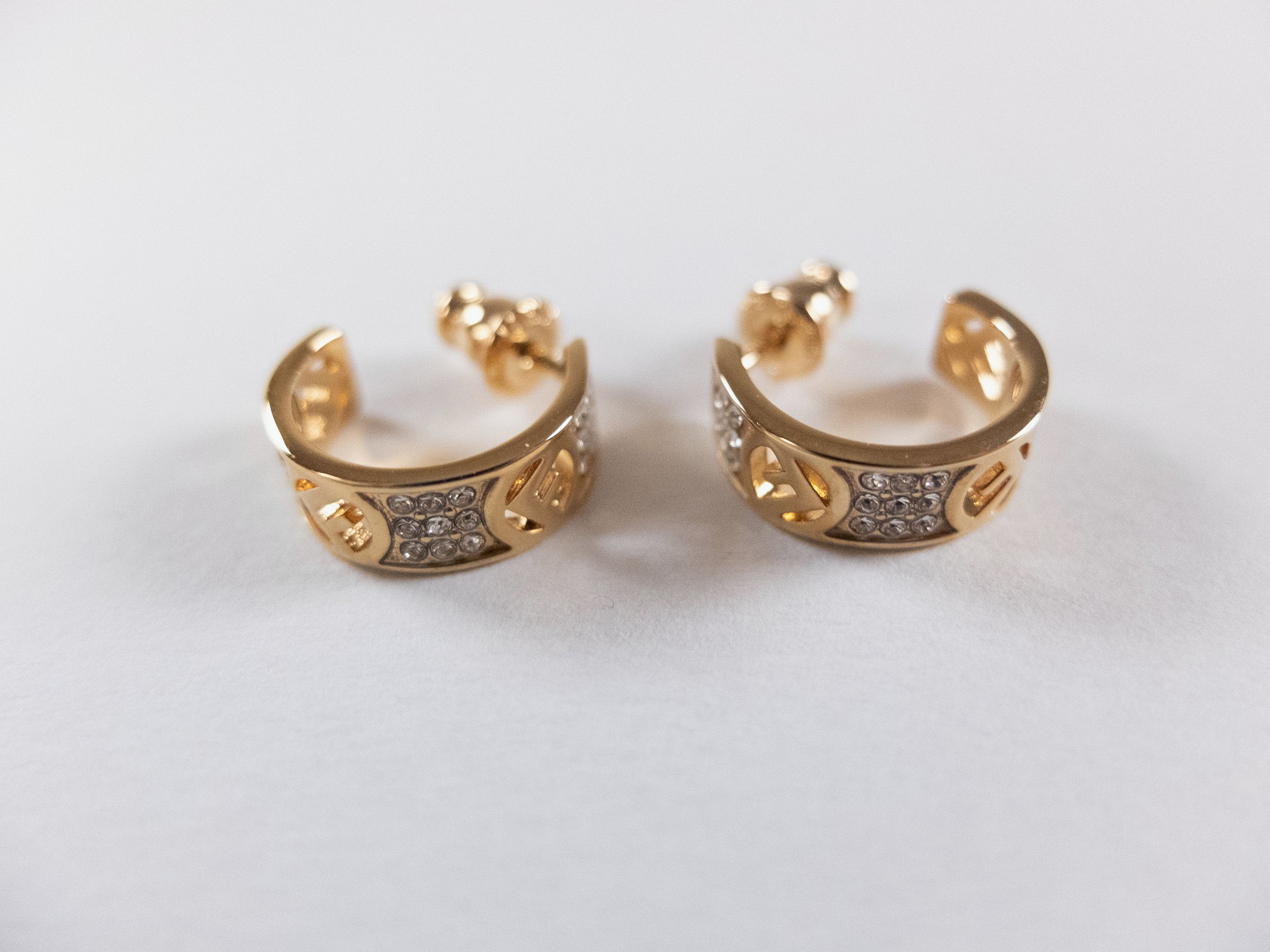 Fendi FENDI F logo metal gold tone earrings with crystals Size ONE SIZE - 4 Thumbnail