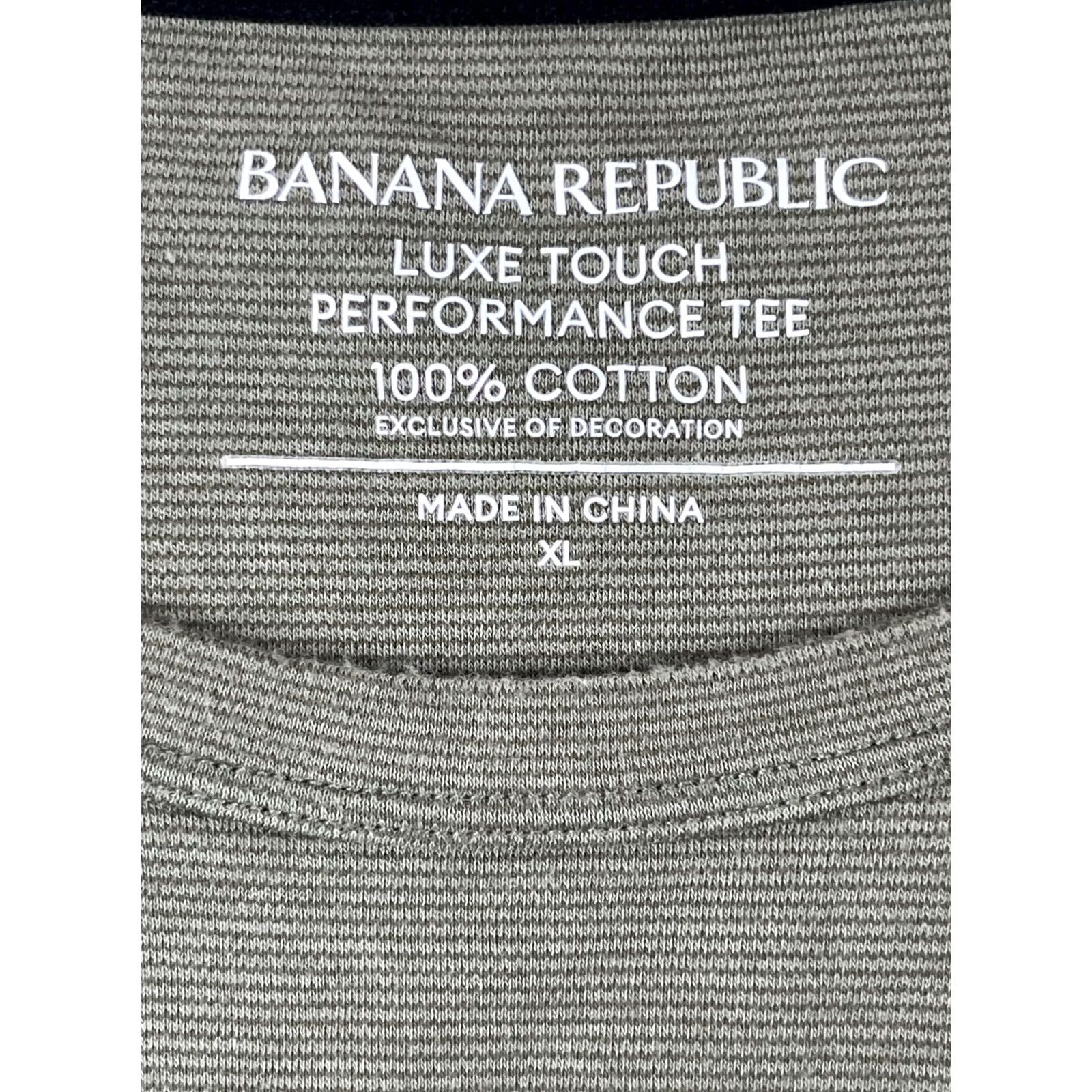 Banana Republic Banana Republic Men’s XL Olive Green Luxe Touch Performance Tee Cotton Shirt Mens XL Olive Green Luxe Touch Performance Tee Cotton Size US XL / EU 56 / 4 - 7 Thumbnail