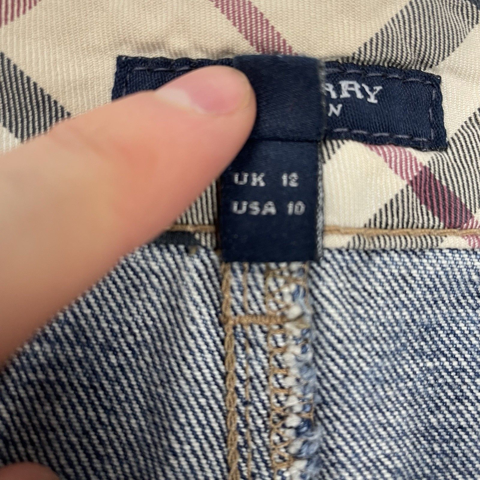 Burberry Burberry Skirt Belt A-Line Y2K Pleated Skirt Size UK12 Size 30" / US 8 / IT 44 - 6 Thumbnail