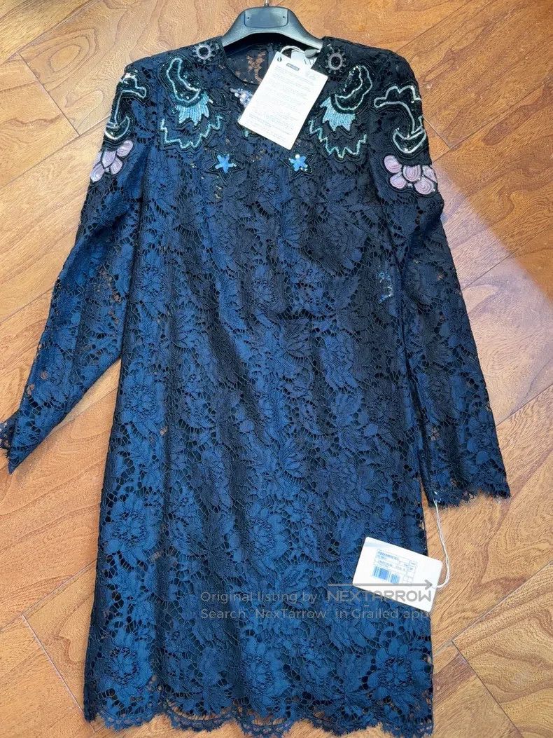 Valentino Valentino dress Size S / US 4 / IT 40 - 1 Thumbnail