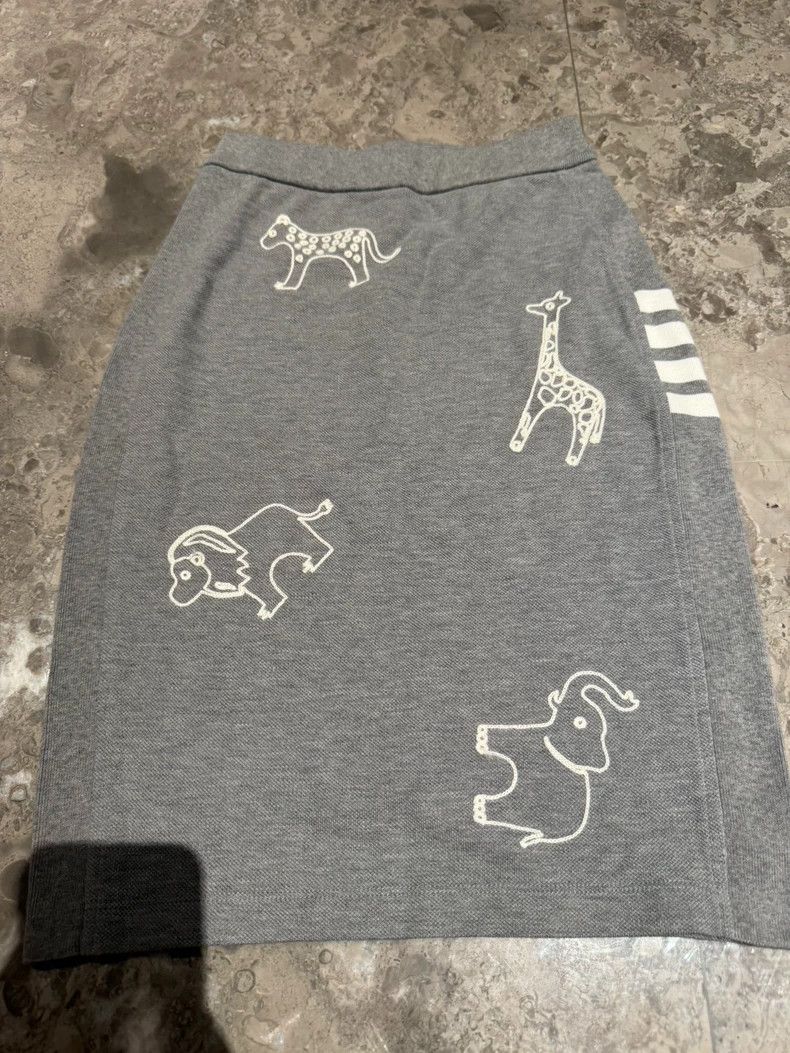 Thom Browne Thom Browne Gray zoo skirt 2503-Nextarrow Size 24" / US 00 / IT 34 - 1 Thumbnail