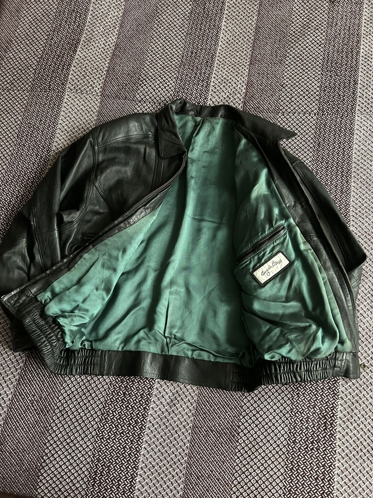 Angelo Litrico Vintage Leather Jacket Angelo Litrico Thrashed Solid Style Size US L / EU 52-54 / 3 - 9 Thumbnail