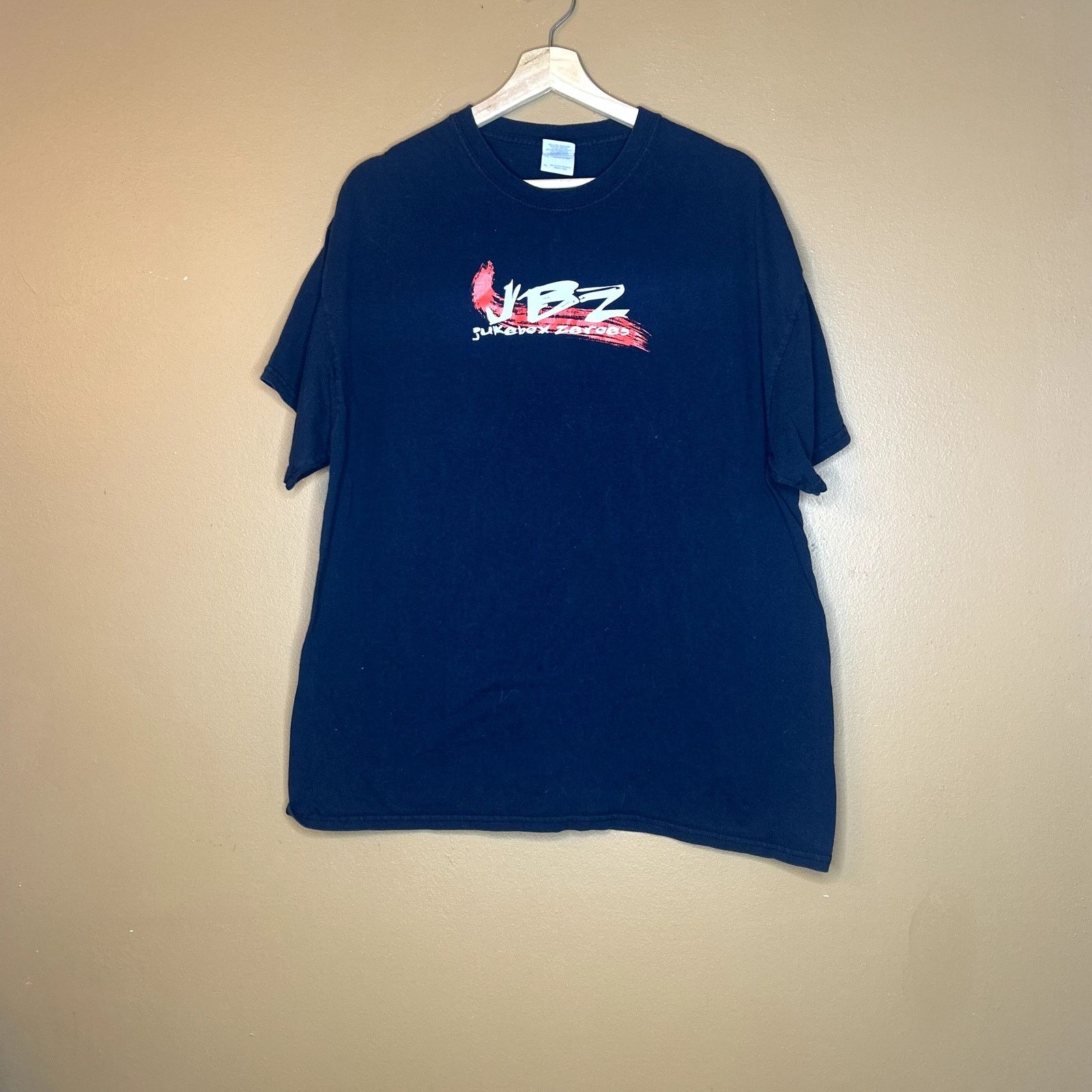 Gildan Juke Box Zero Y2K T-Shirt Size US XL / EU 56 / 4 - 2 Thumbnail