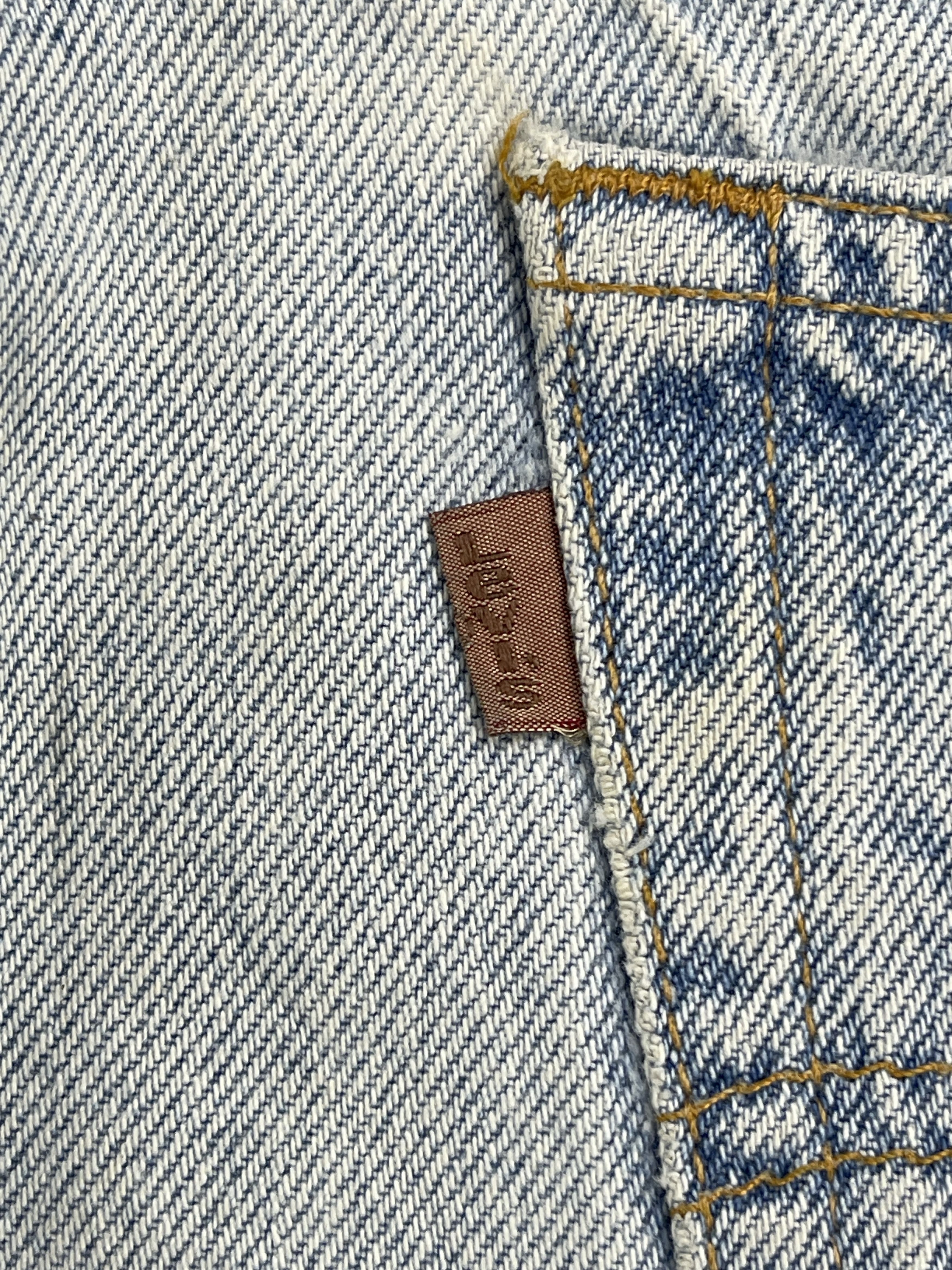 Levi's 90s Vintage Levis 540 Relaxed Light Washed Jeans DP2499 Size US 42 / EU 58 - 6 Thumbnail