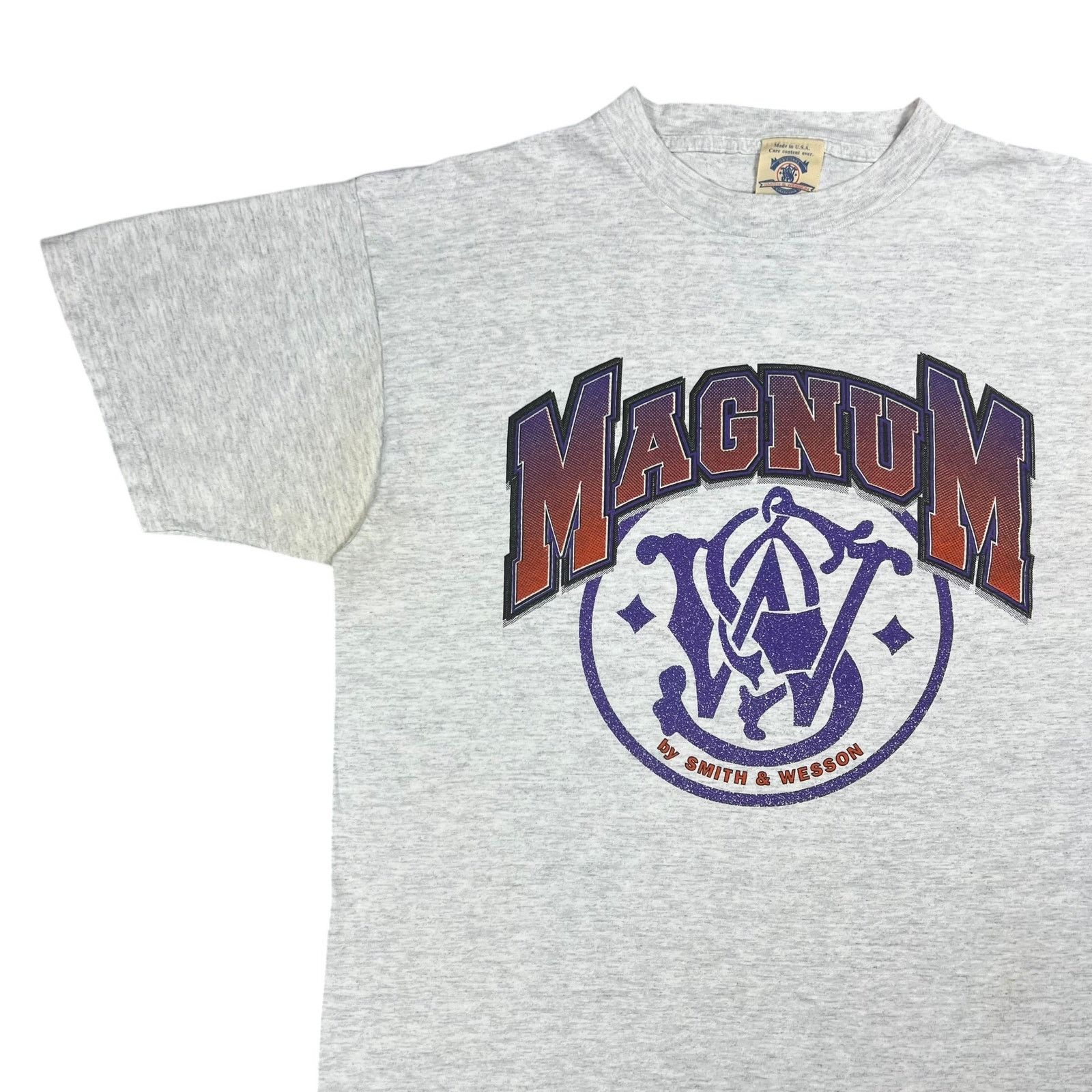 Vintage Vintage 90s Smith & Wesson Magnum Revolver gun tee (XL) Size US XL / EU 56 / 4 - 4 Thumbnail