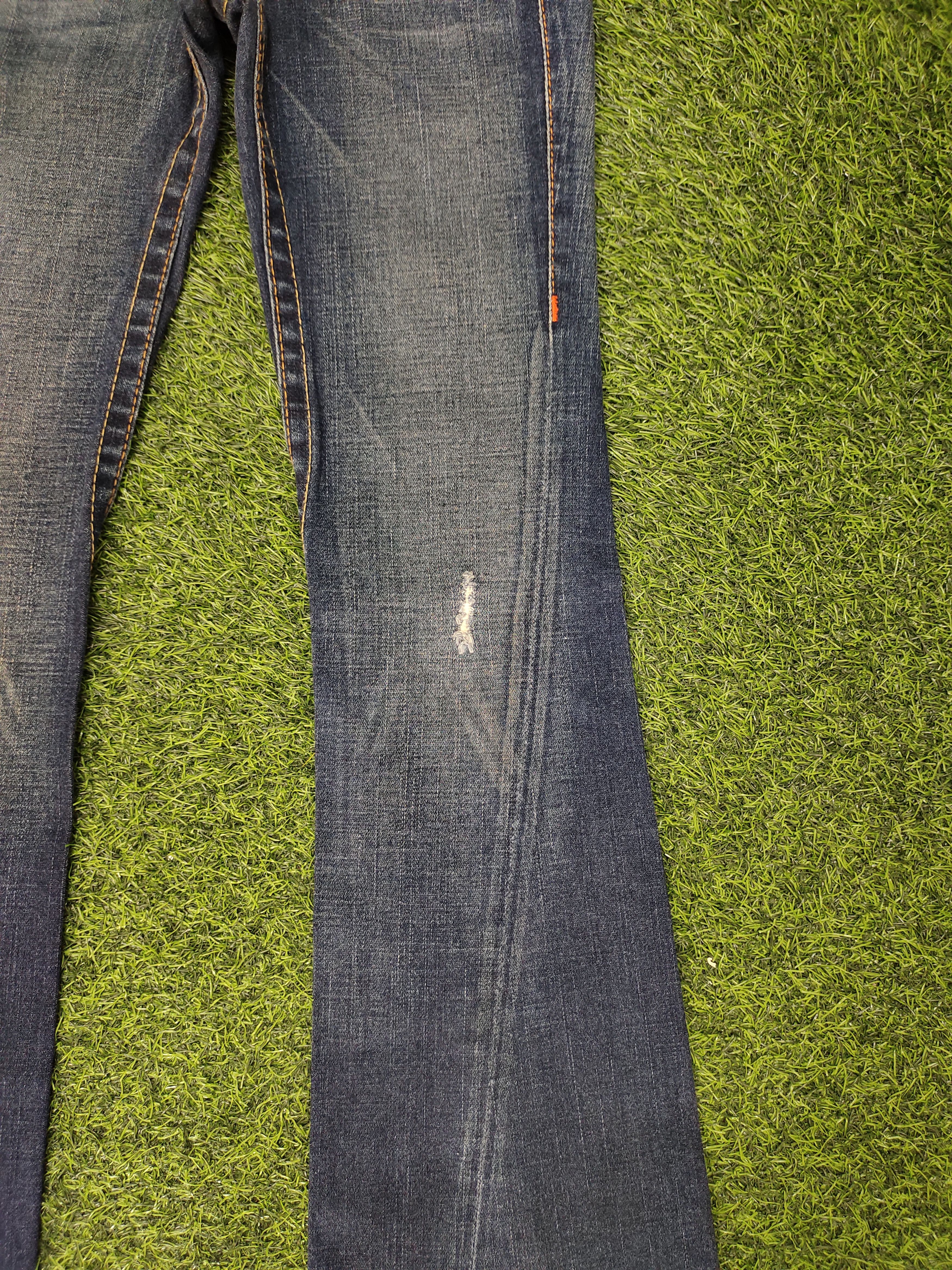 True Religion Flare Jeans True Religion Distress Low Rise Denim Bootcut Size 26" / US 2 / IT 38 - 6 Thumbnail