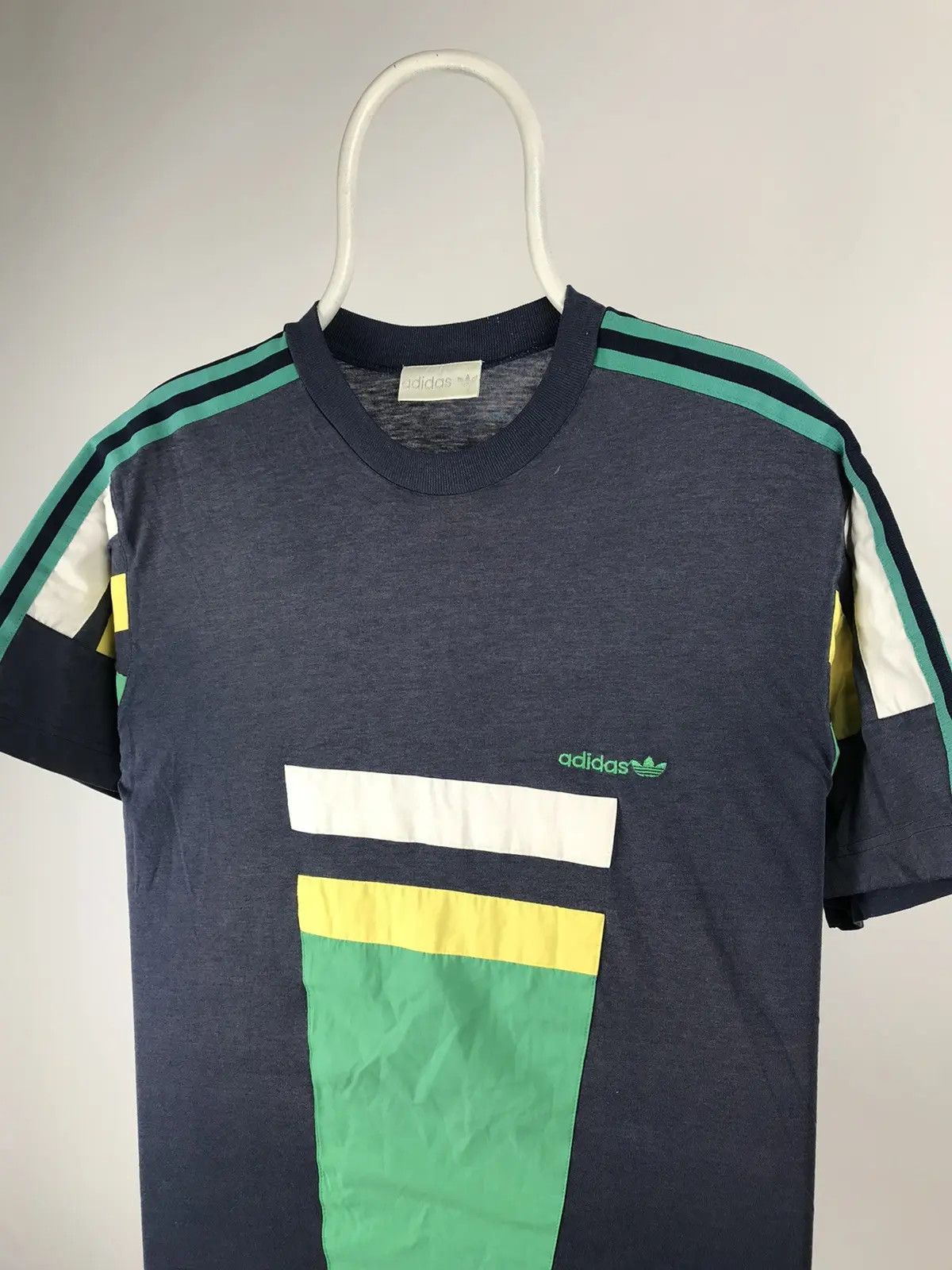 Adidas Adidas T-shirt vintage sportswear 90s size medium Size US M / EU 48-50 / 2 - 3 Thumbnail