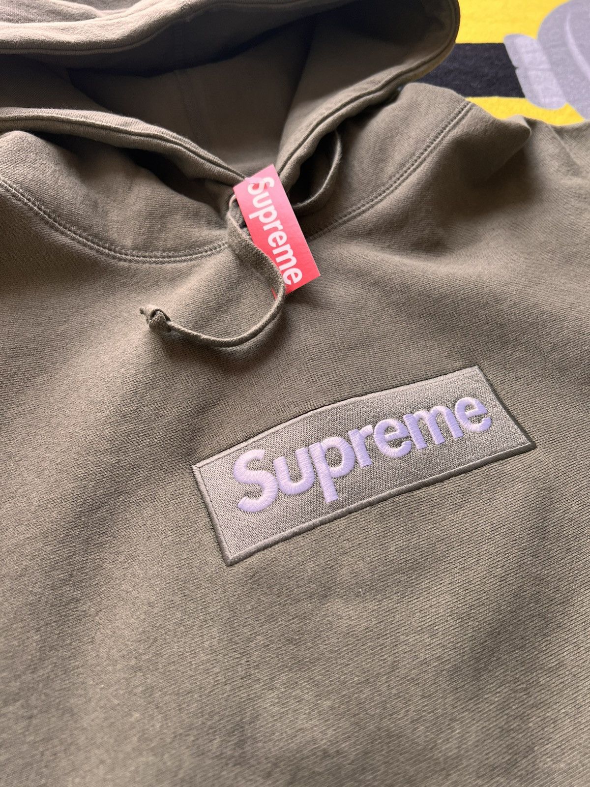 Supreme M Supreme Box Logo Hooded Sweatshirt olive FW25 green hoodie Size US M / EU 48-50 / 2 - 9 Thumbnail