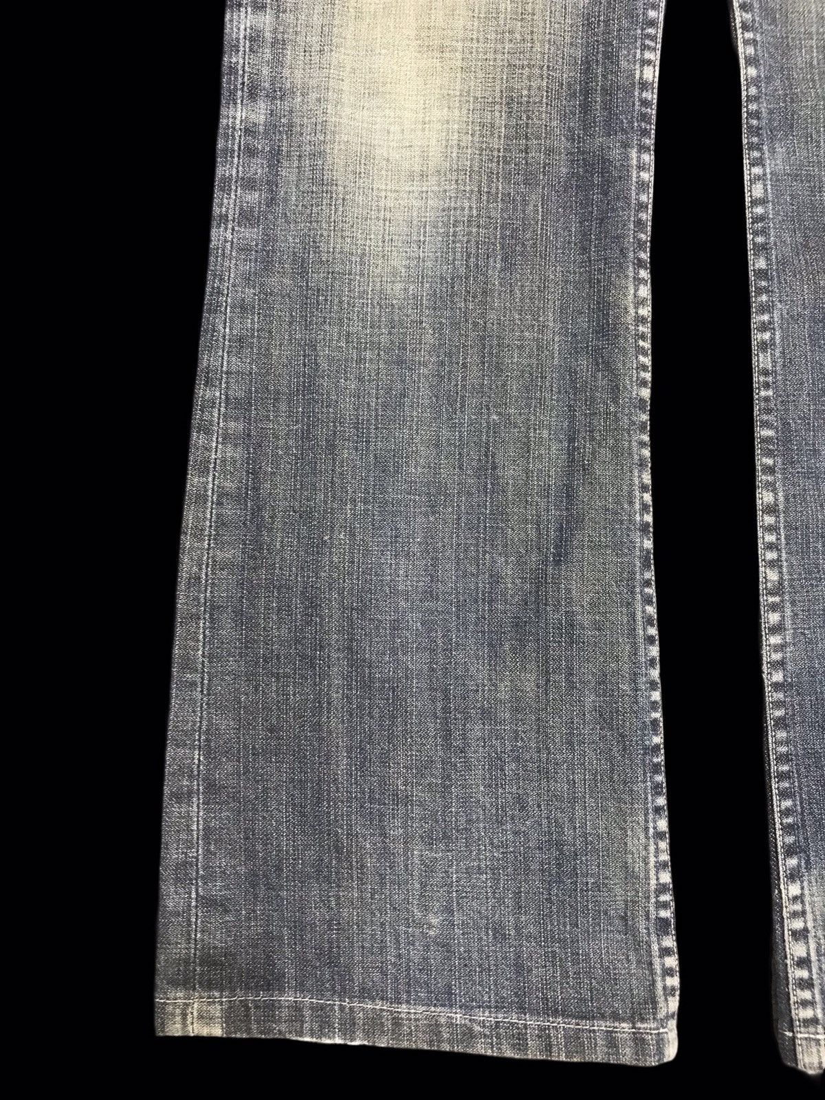 Levi's 💥THRASHED💥VTG Levis 517 Flare Thrashed Denim F366 Size US 31 - 8 Thumbnail