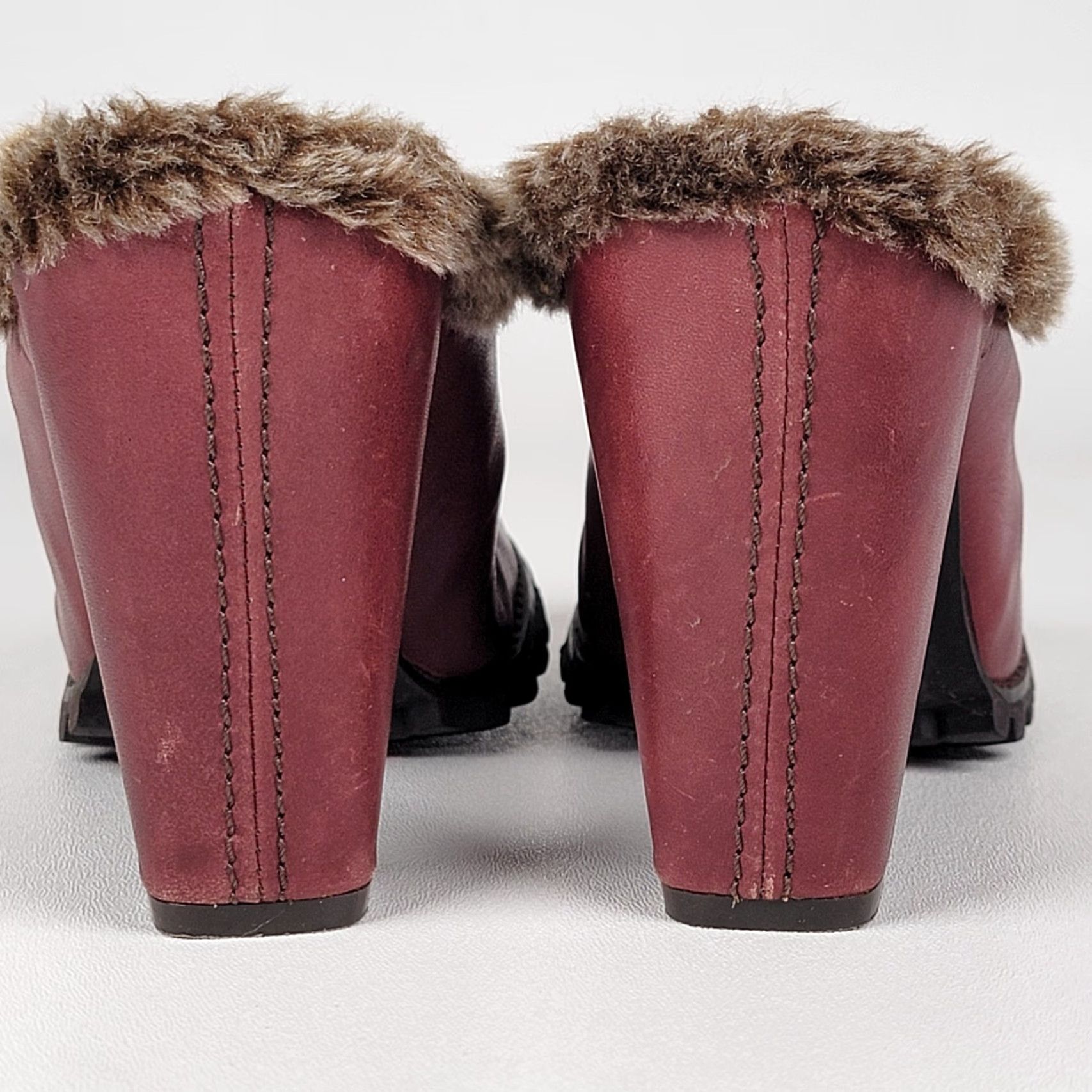 XOXO VINTAGE XOXO 90s Burgundy Leather CLOG Heels Fur Trim Mule Size 5.5 Ladies Size US 6 / IT 36 - 6 Thumbnail