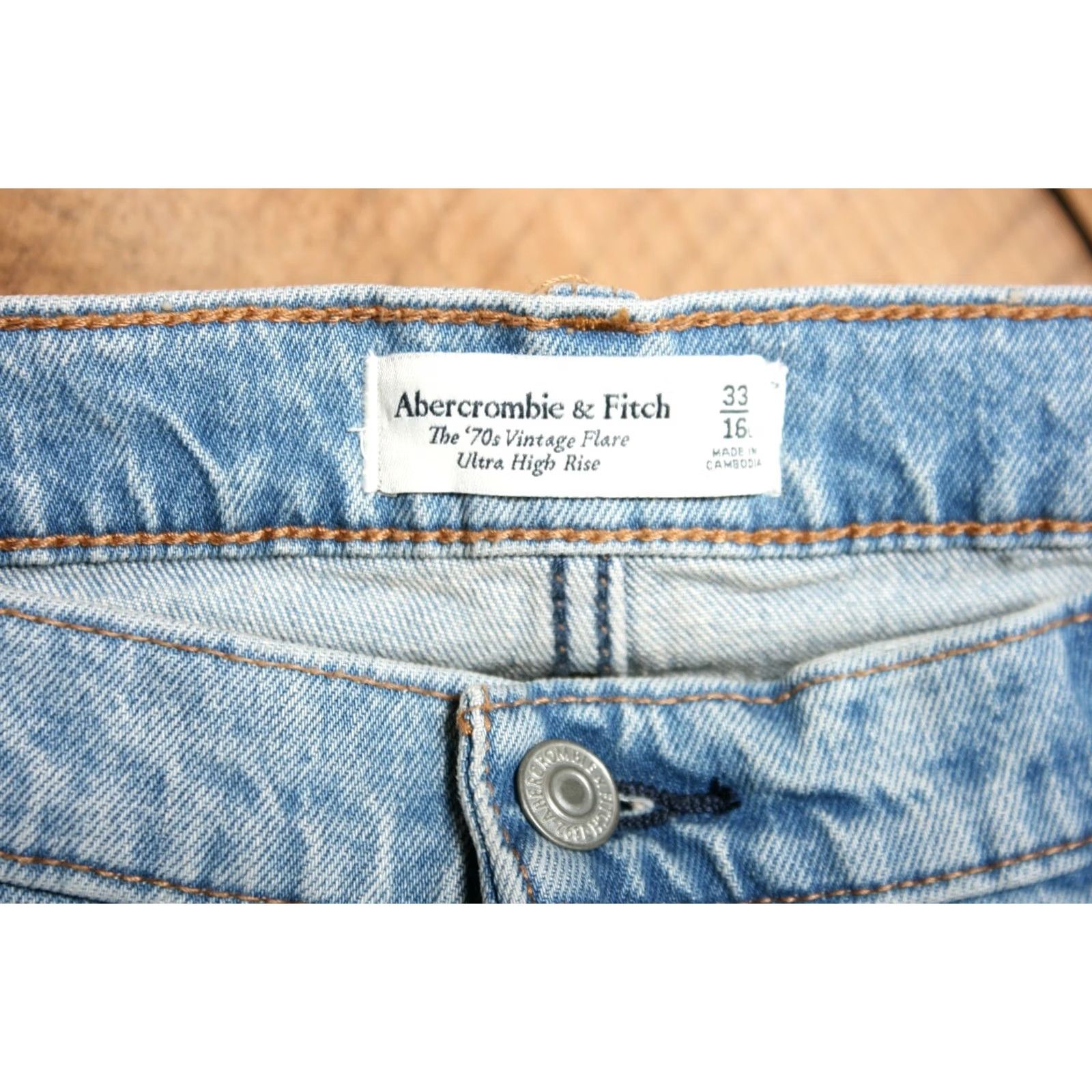 Abercrombie & Fitch Abercrombie & Fitch The 70's Vintage Flare Ultra High Rise Jeans Sz. 33 / 16L Denim Blue Distressed Womens Jeans Size 24" / US 00 / IT 34 - 7 Thumbnail